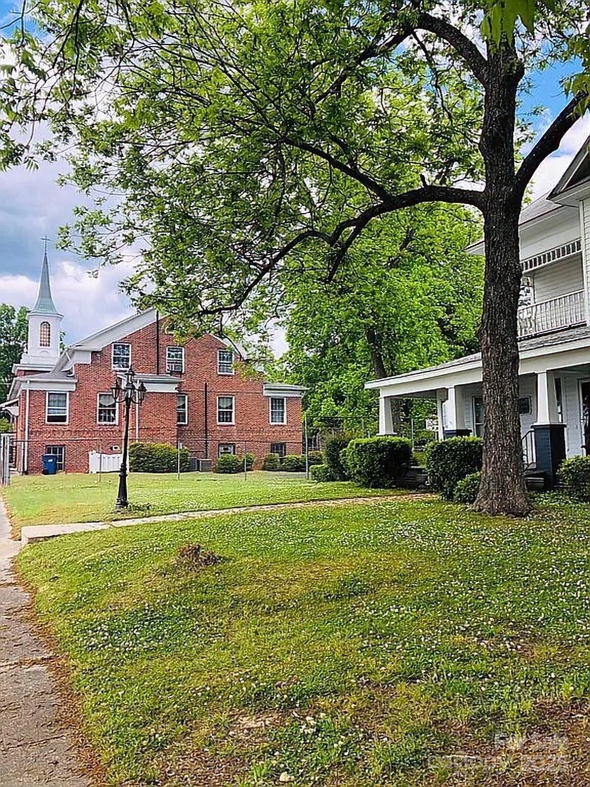 115 S Pearl Street — Troy