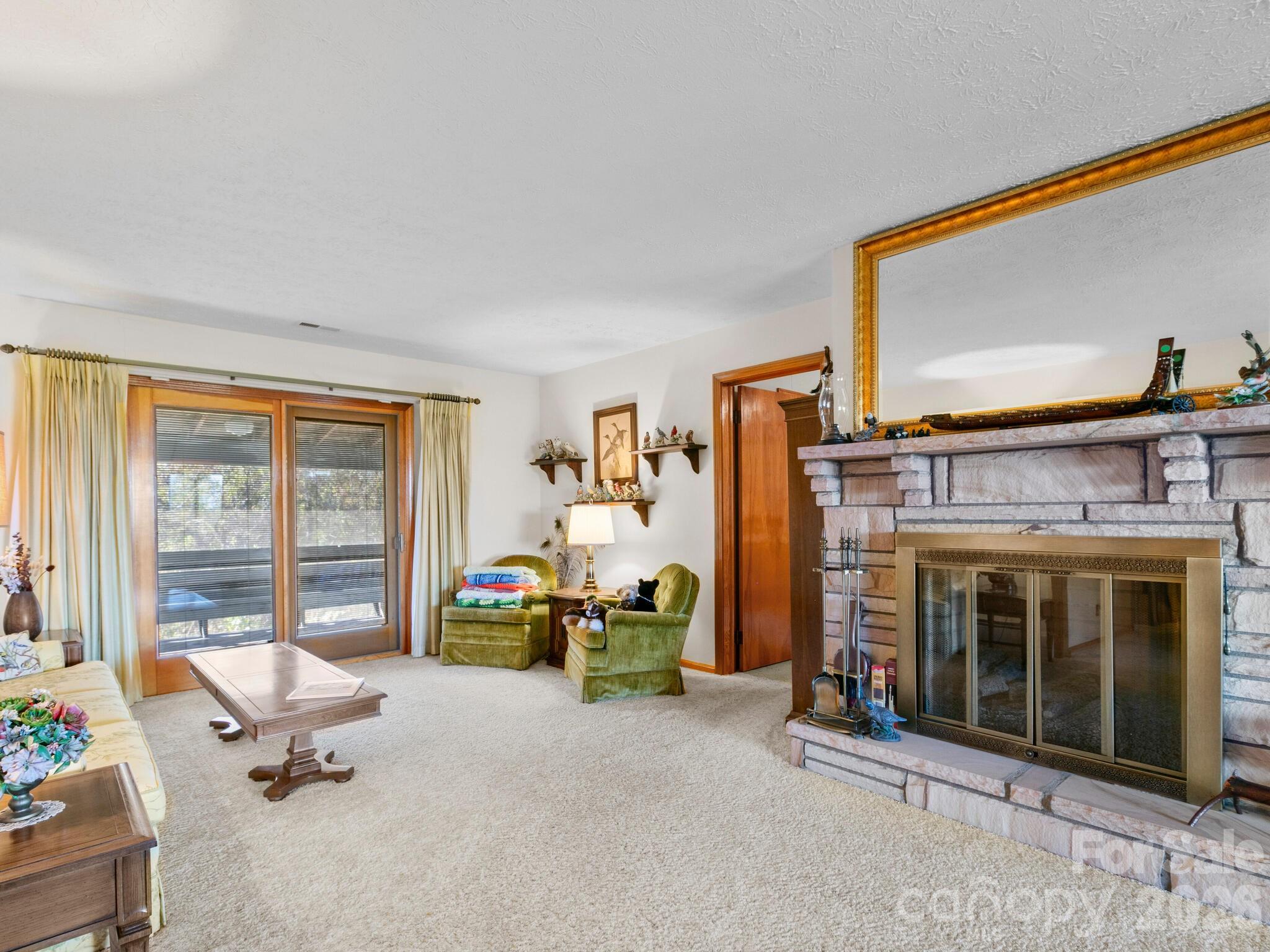 5481 Greenville Highway — Zirconia