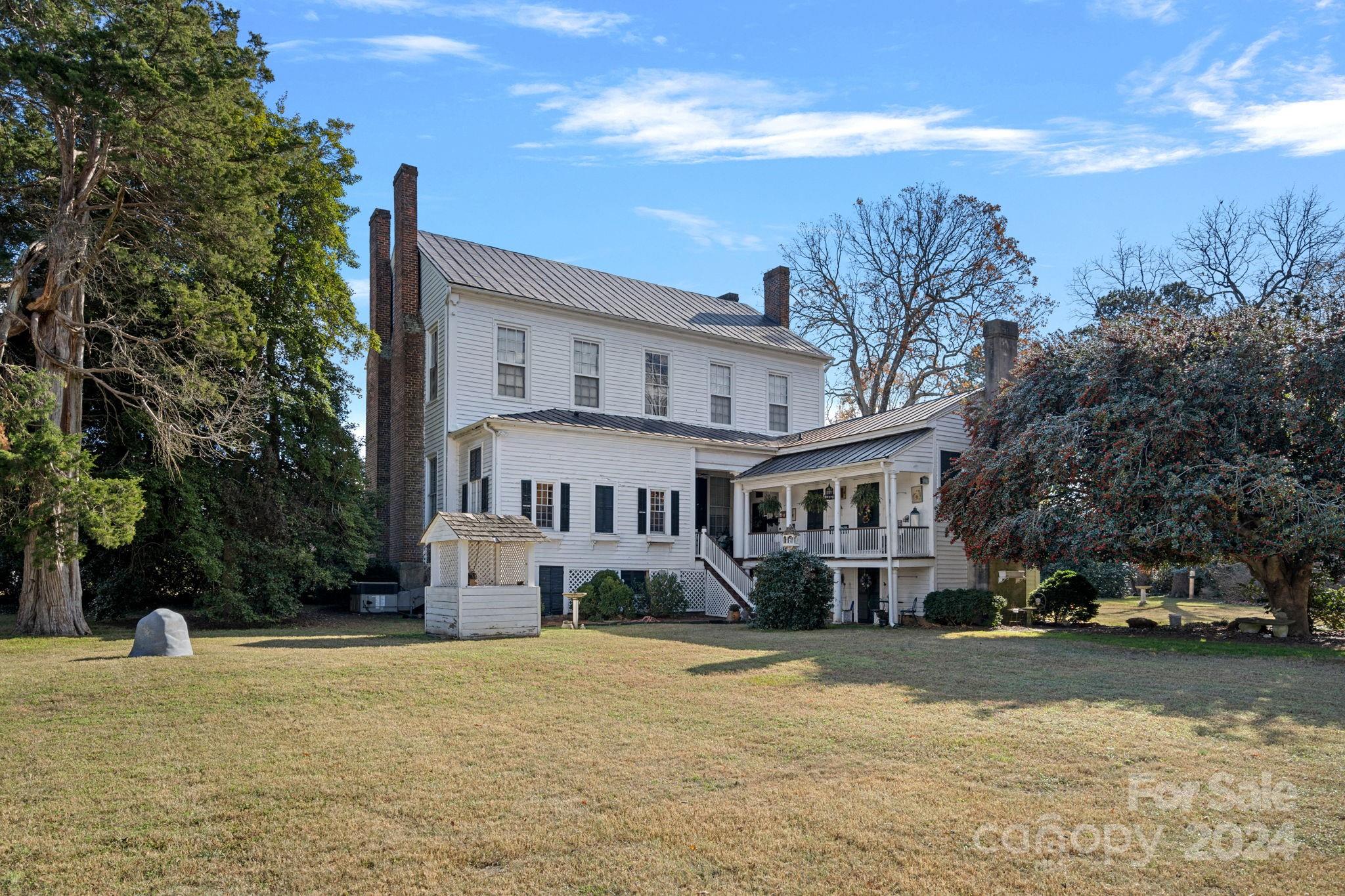 104 Leslie Loop — Mooresville