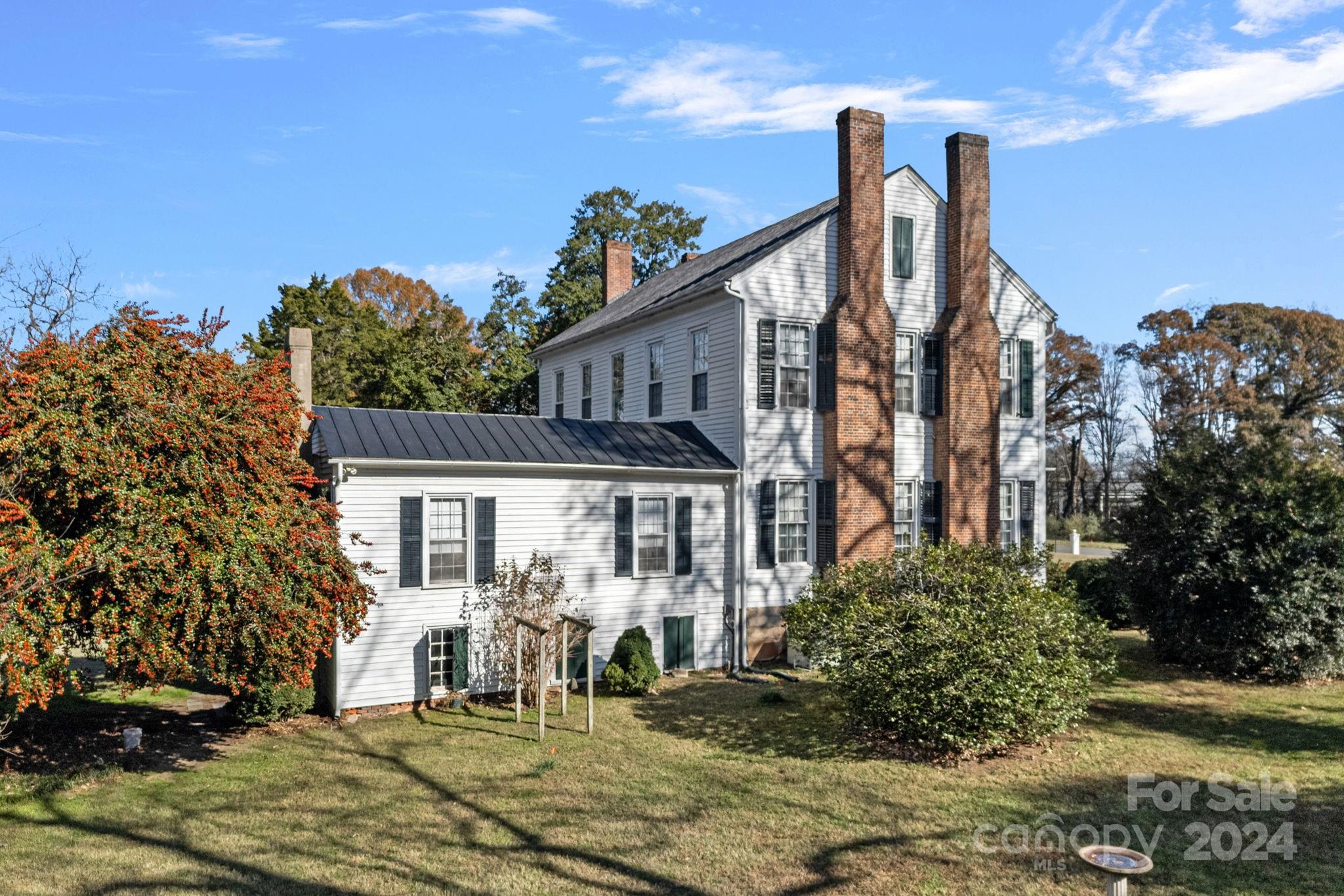 104 Leslie Loop — Mooresville