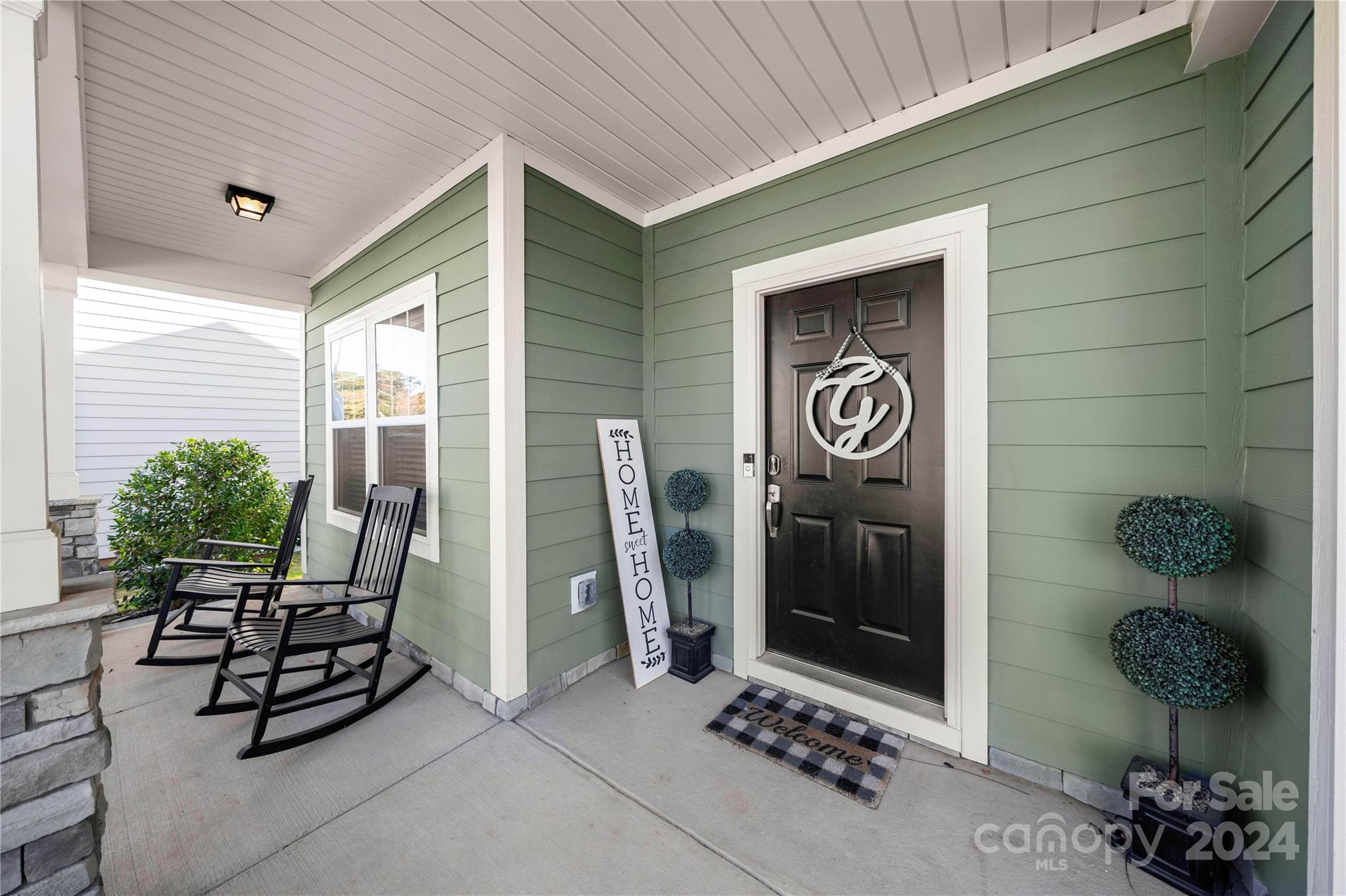 1568 Whitman Court — York