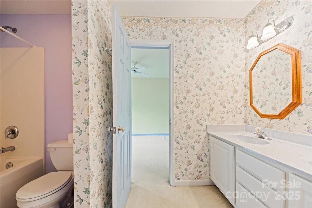 5580 Greenville Highway — Brevard