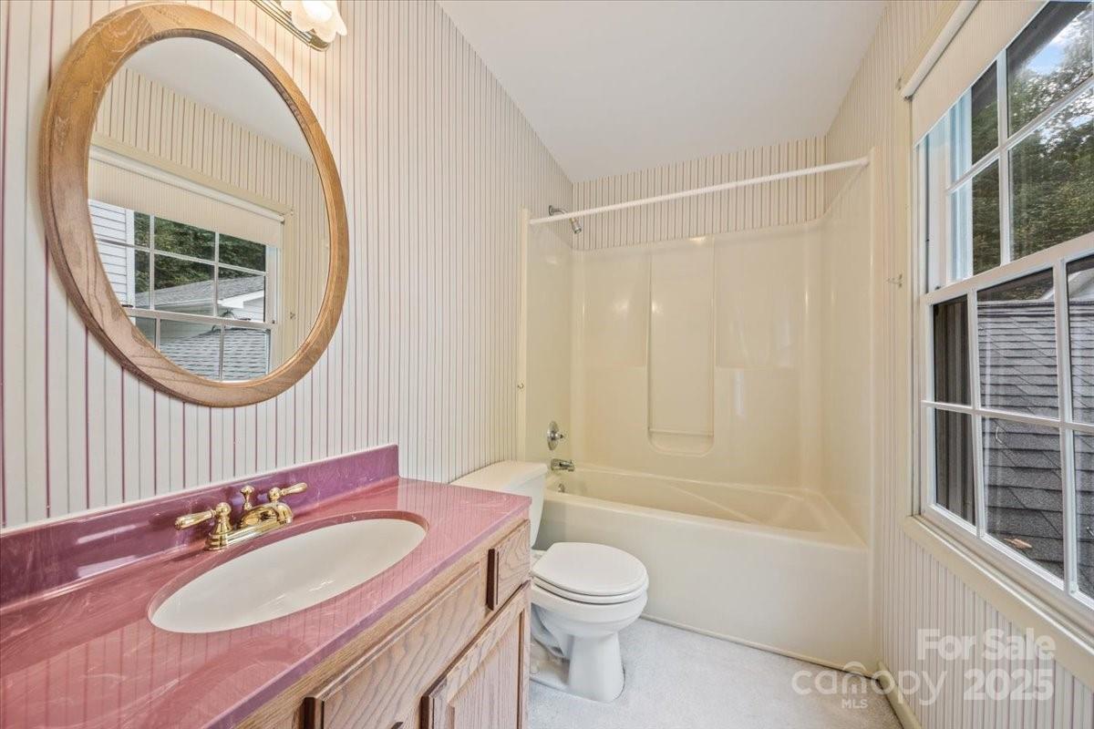 5580 Greenville Highway — Brevard