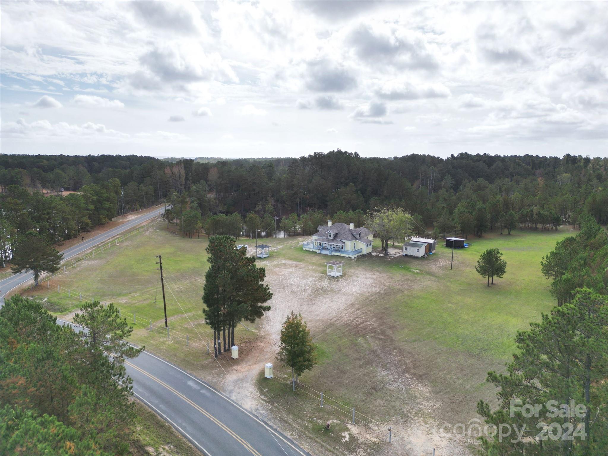 2034 Haileys Ferry Road — Lilesville