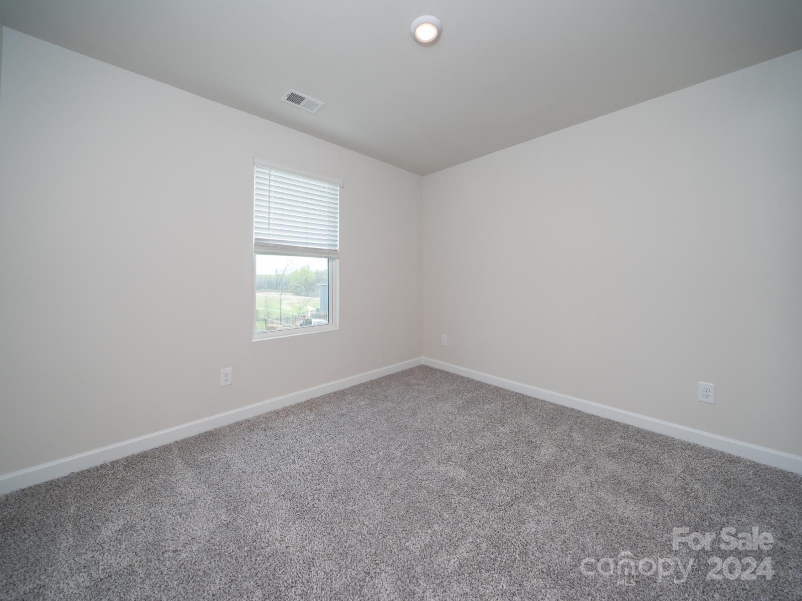 913 Smithcliffs Trail — York