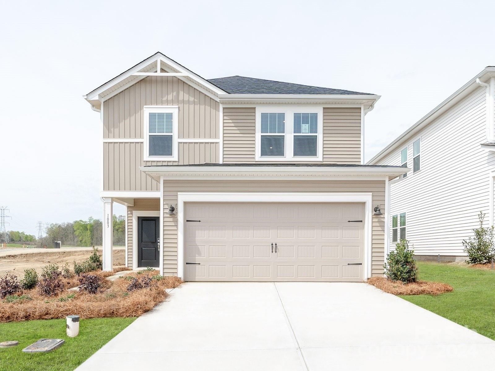 913 Smithcliffs Trail — York