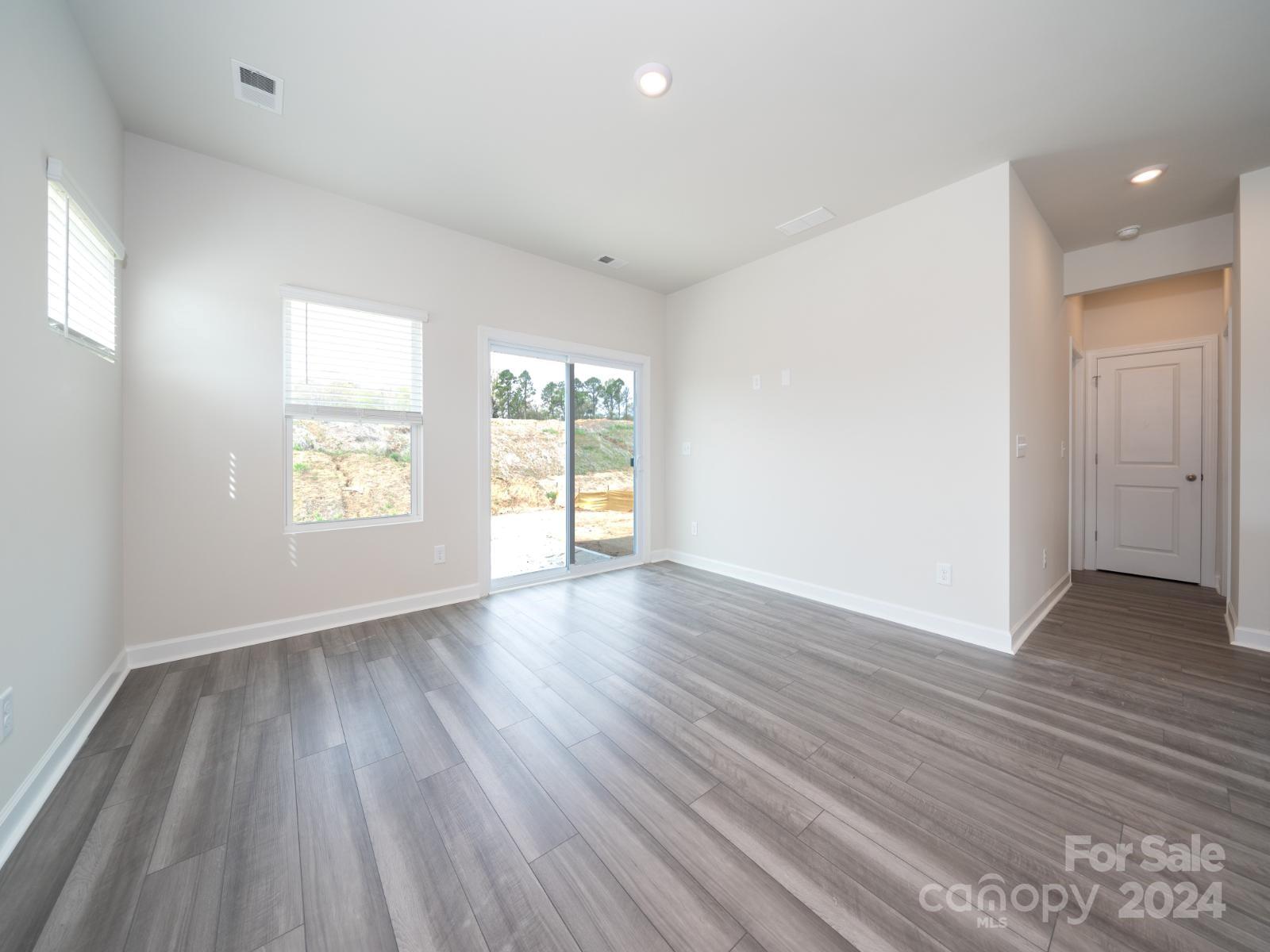 913 Smithcliffs Trail — York