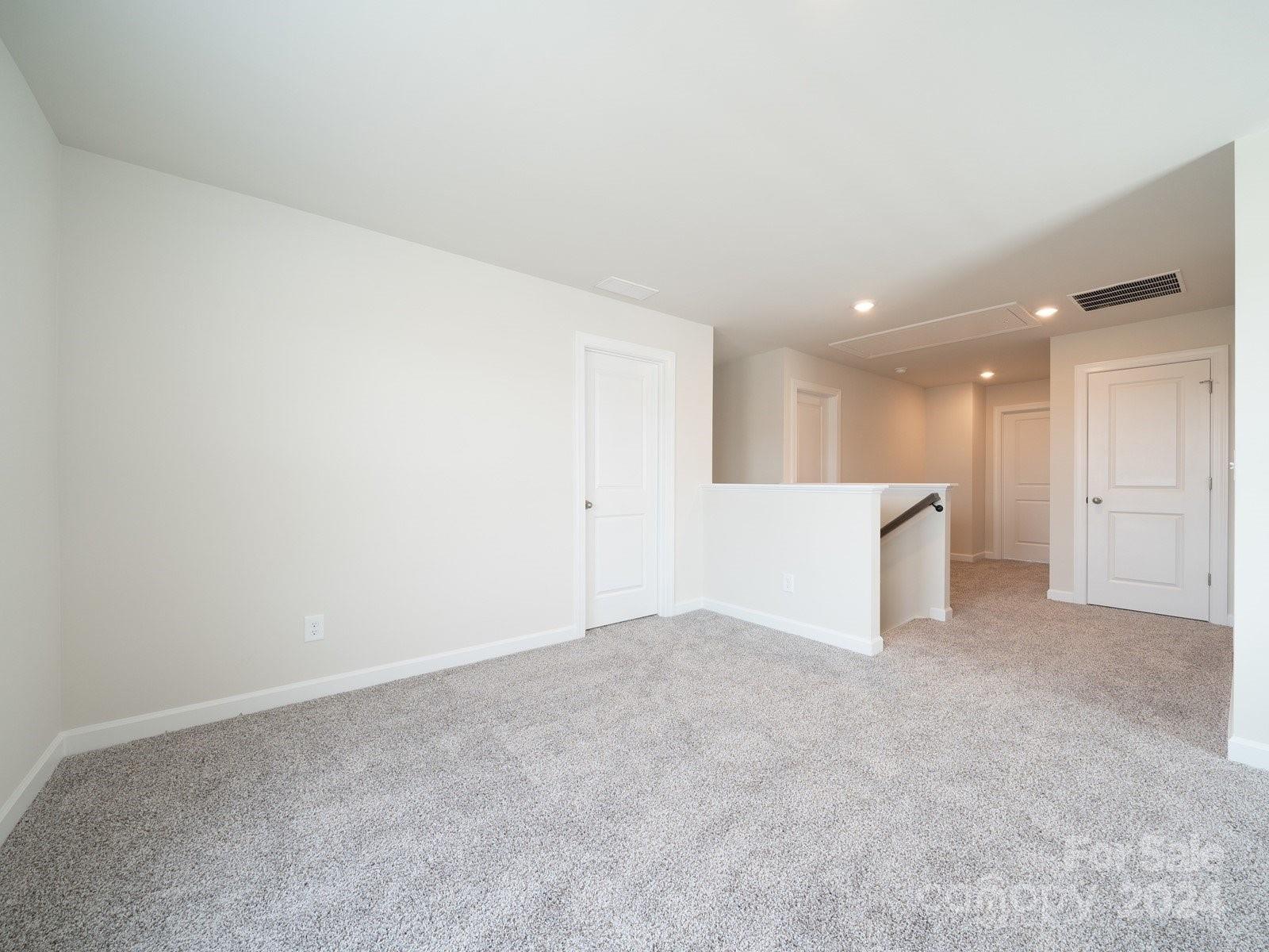 913 Smithcliffs Trail — York