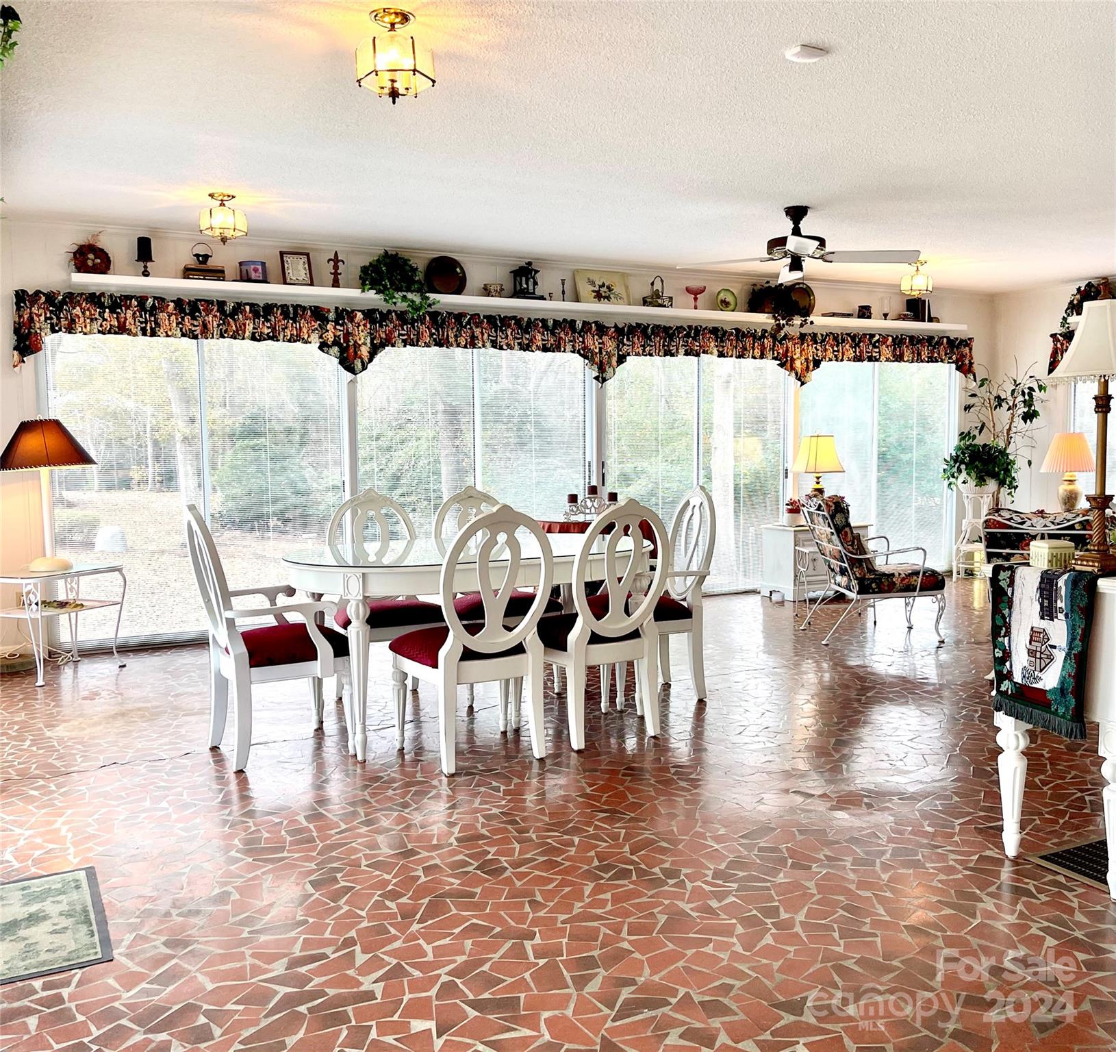 5486 Kershaw Camden Highway — Heath Springs