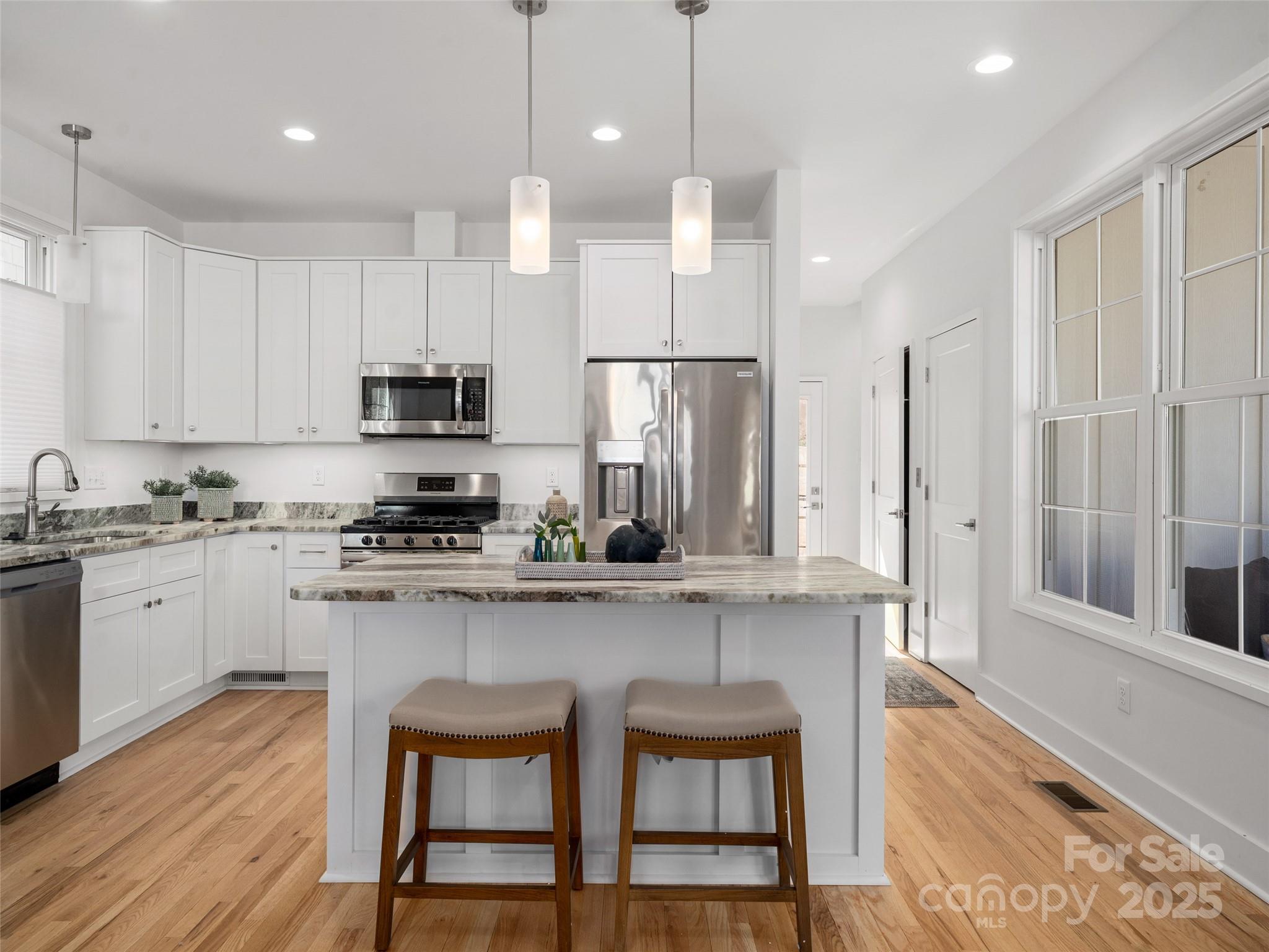 43 Skyvue Court #F — Saluda
