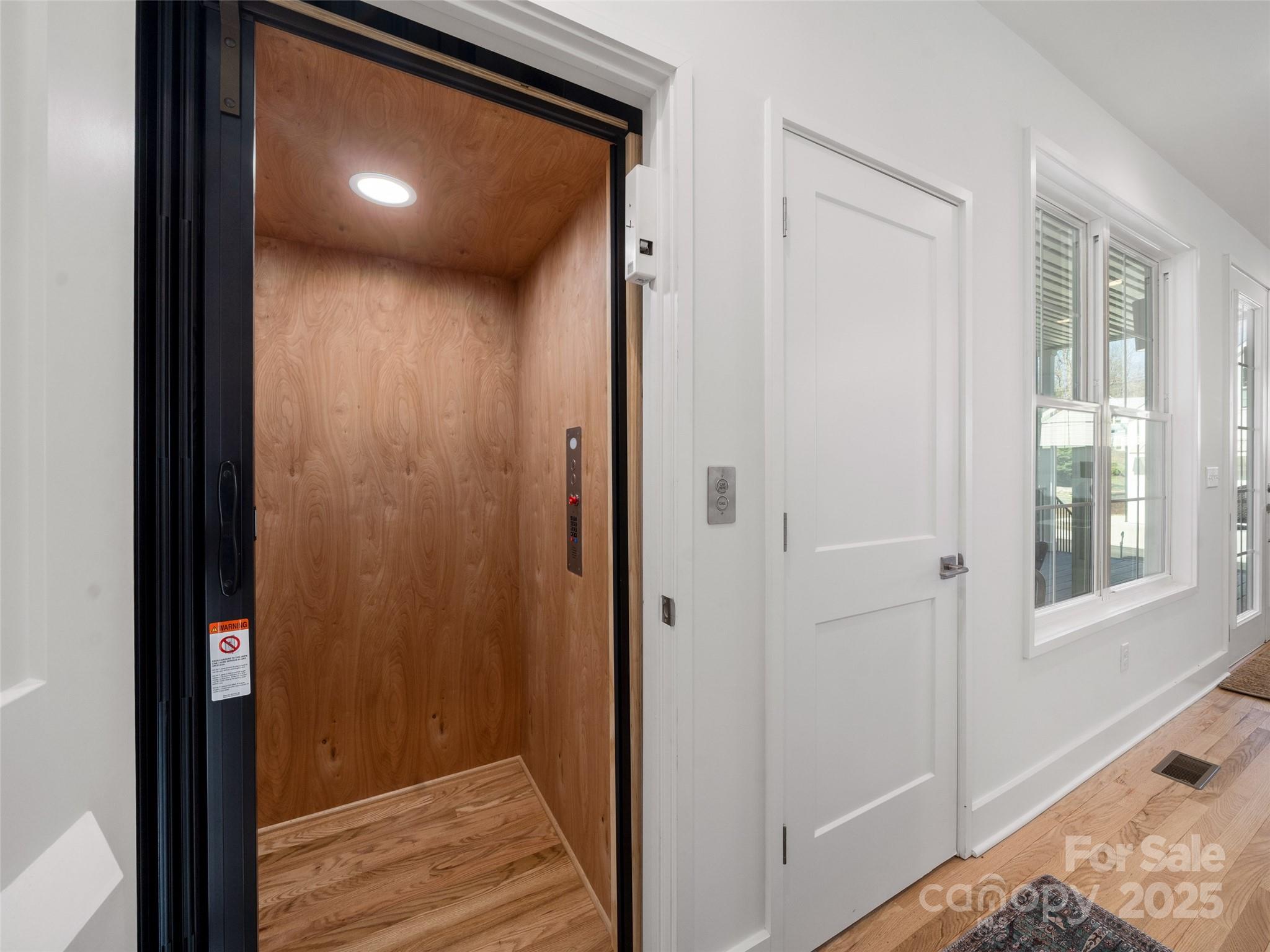43 Skyvue Court #F — Saluda