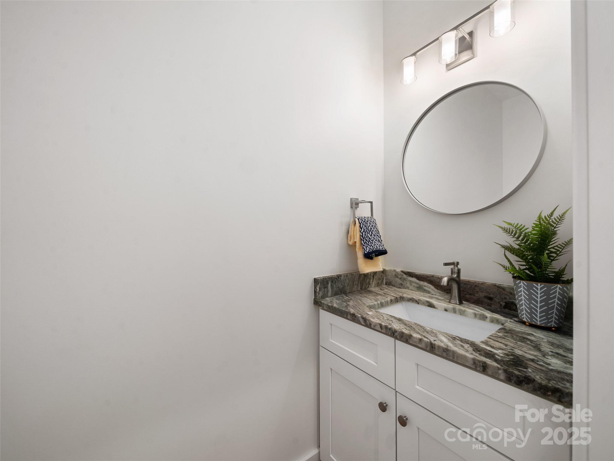 43 Skyvue Court #F — Saluda