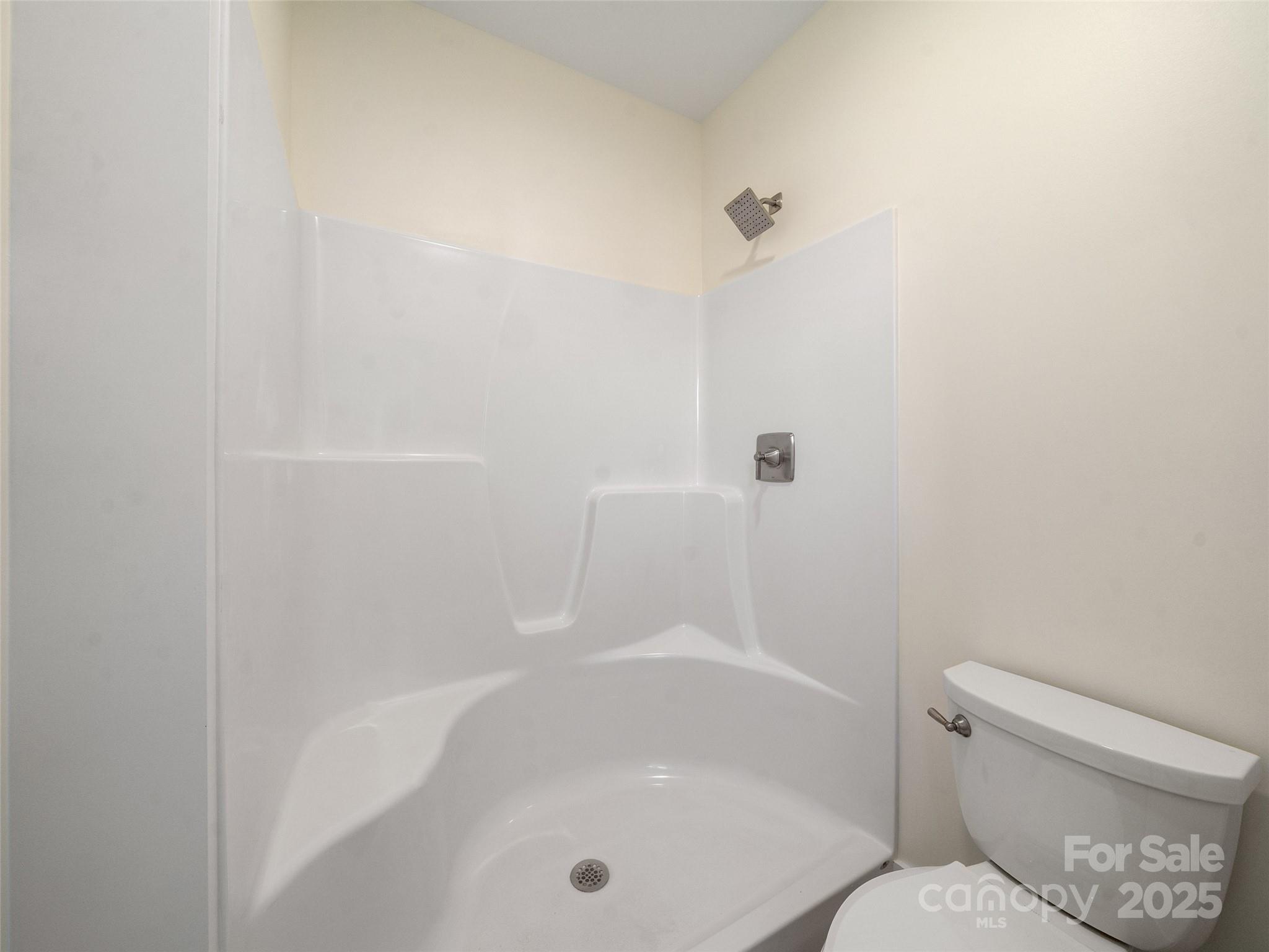 43 Skyvue Court #F — Saluda