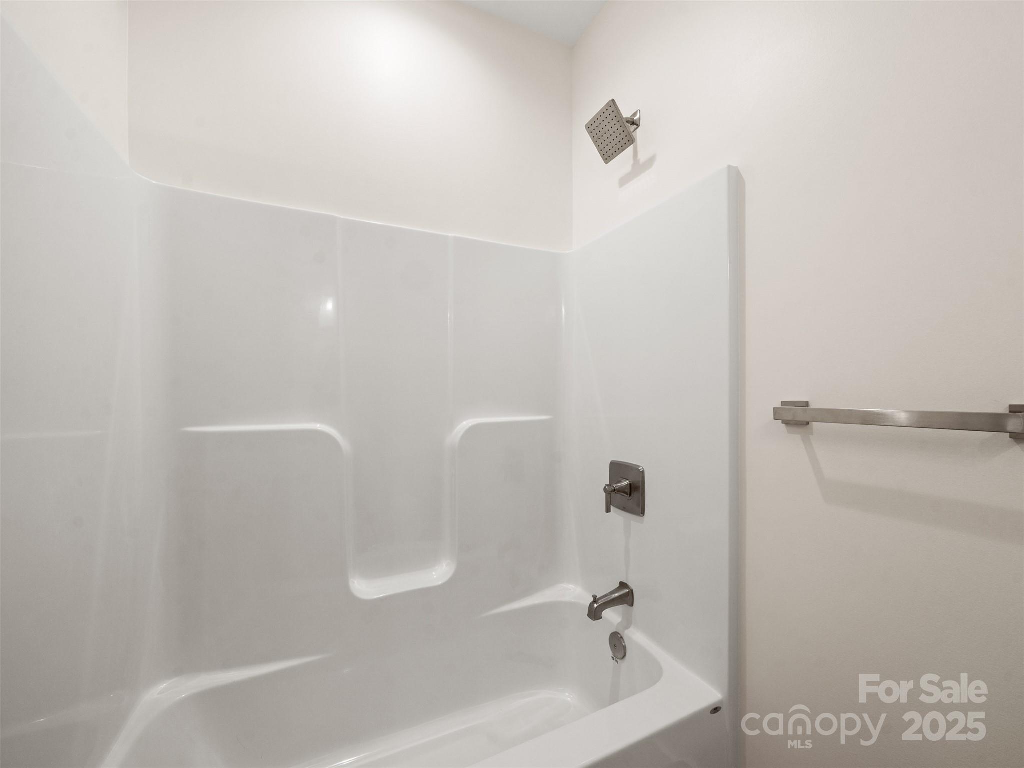 43 Skyvue Court #F — Saluda