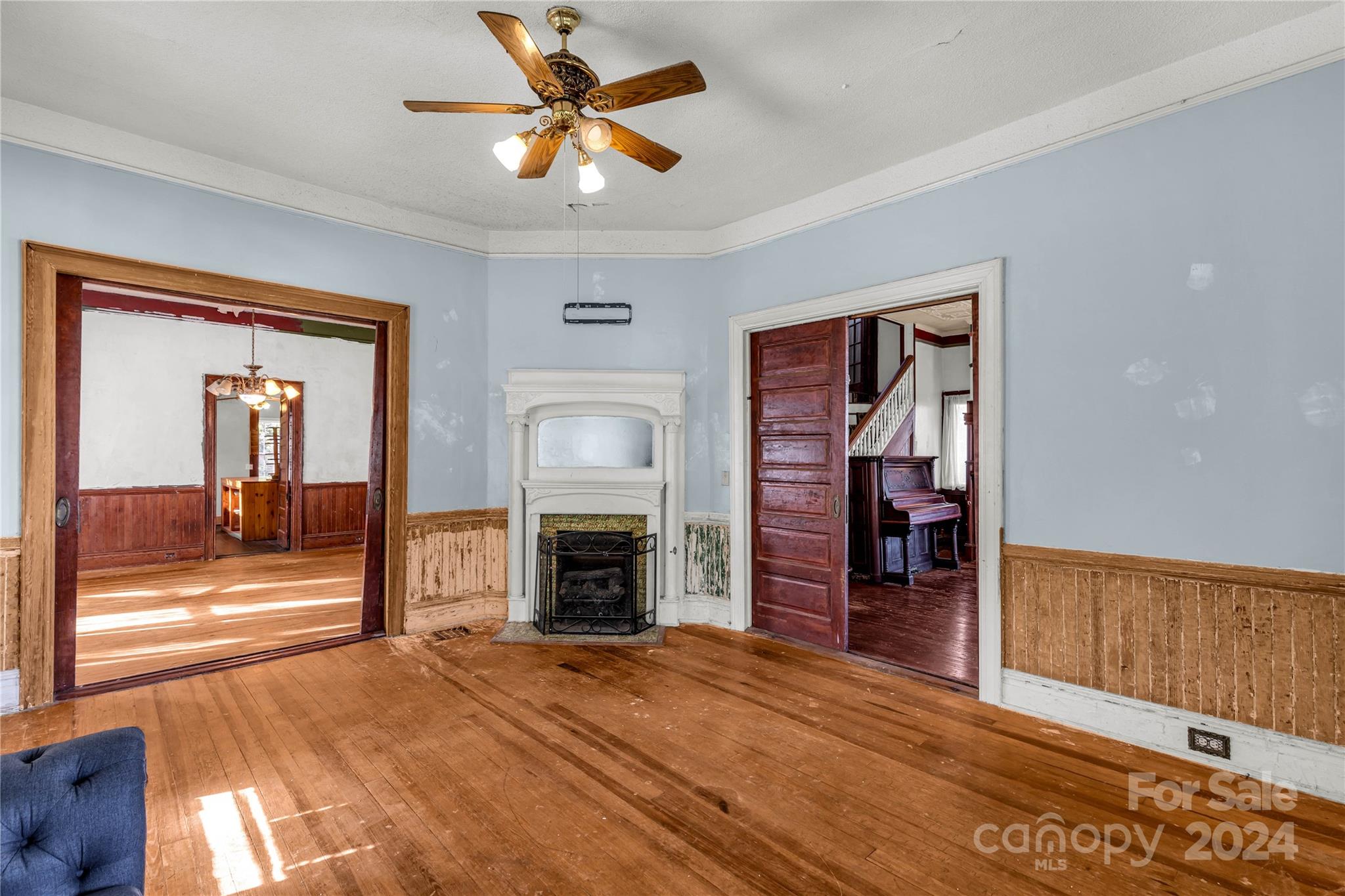 307 Kings Mountain Street — Clover
