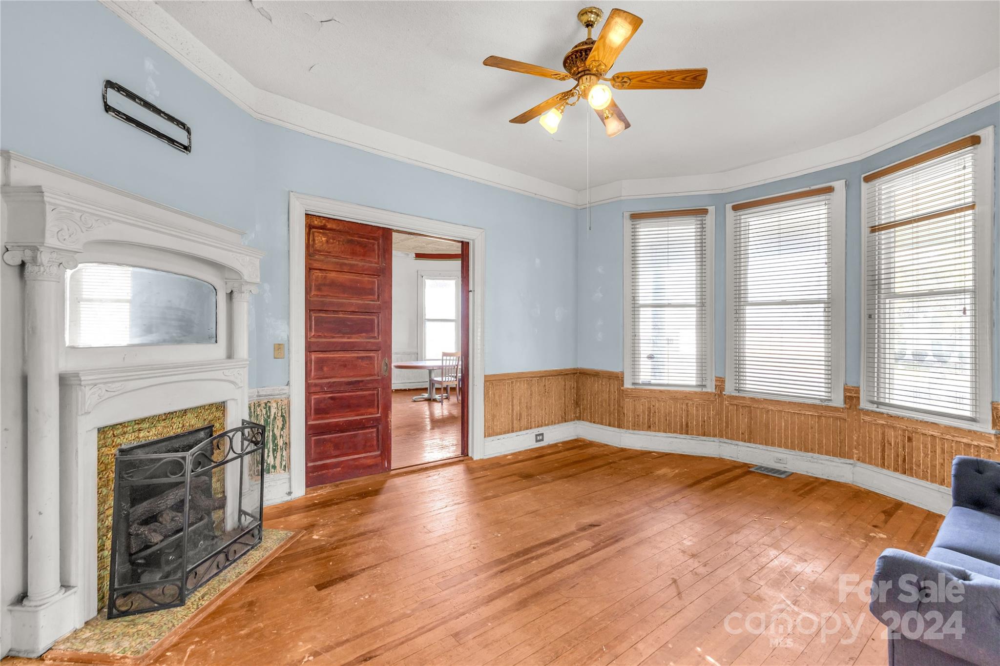 307 Kings Mountain Street — Clover