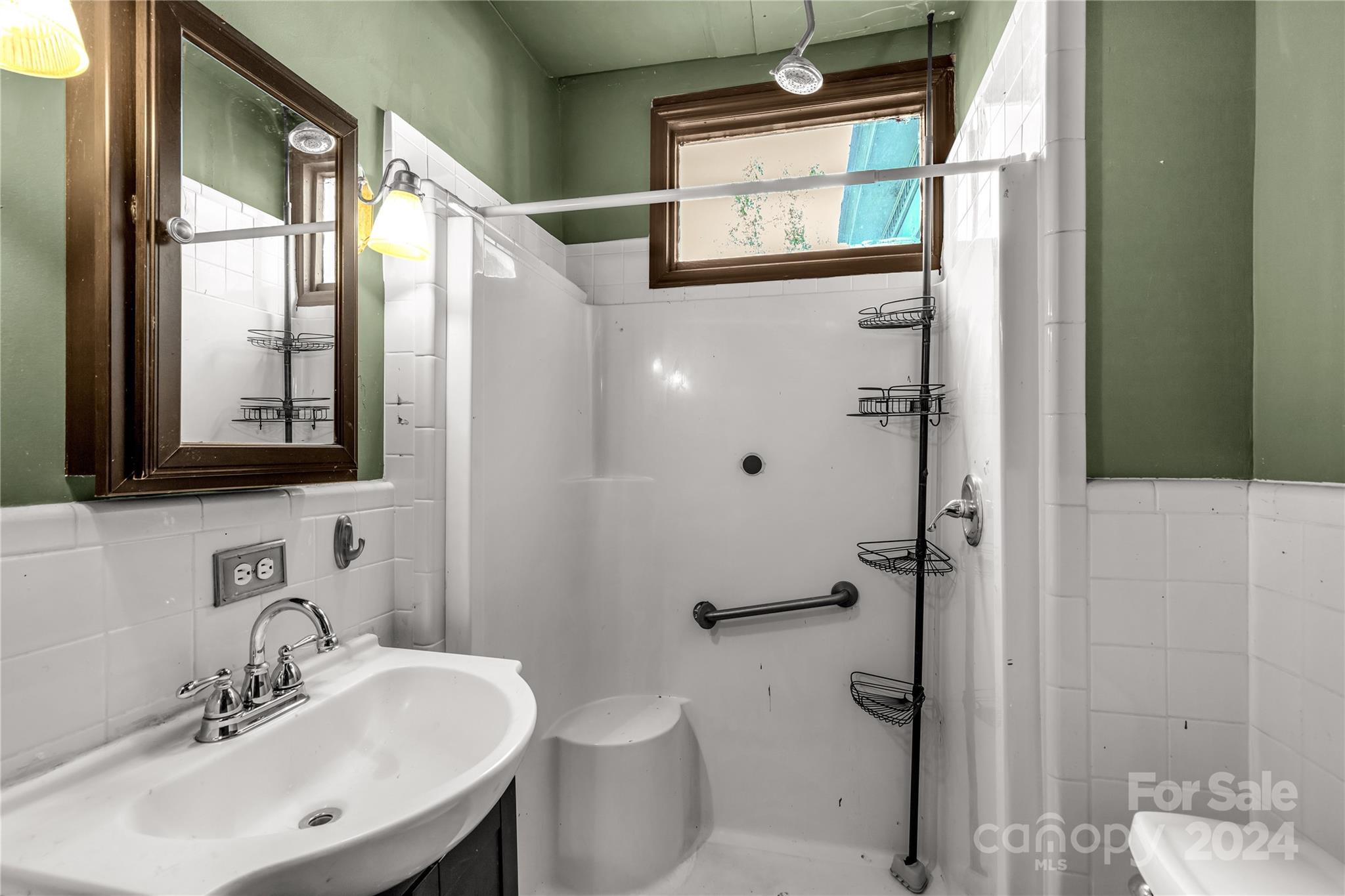 307 Kings Mountain Street — Clover