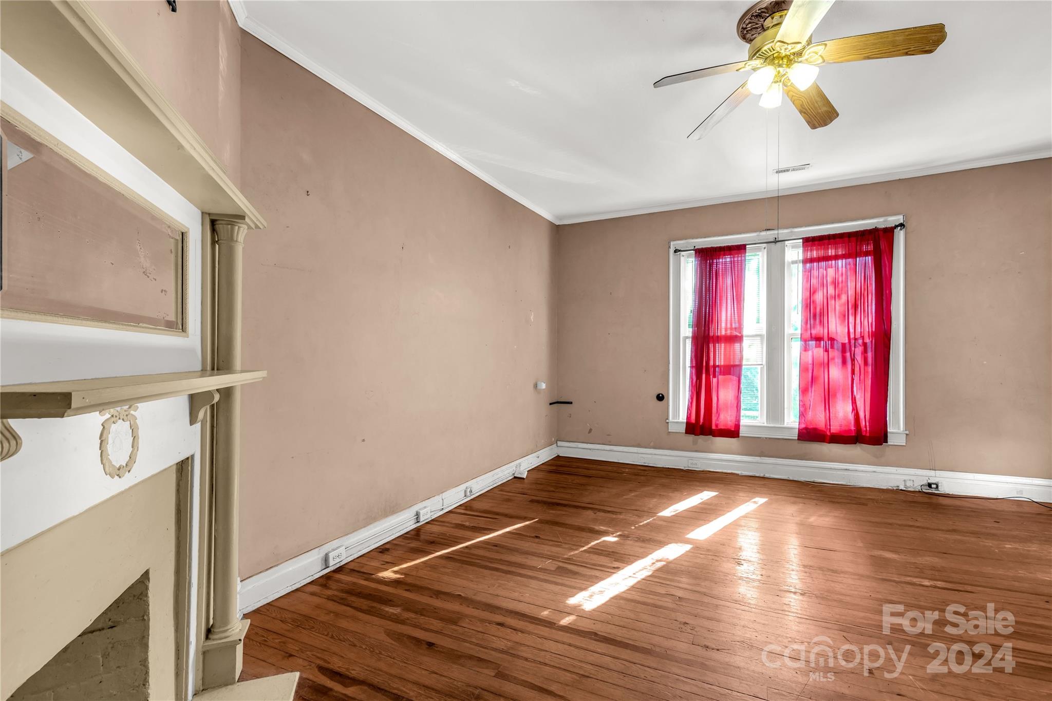 307 Kings Mountain Street — Clover