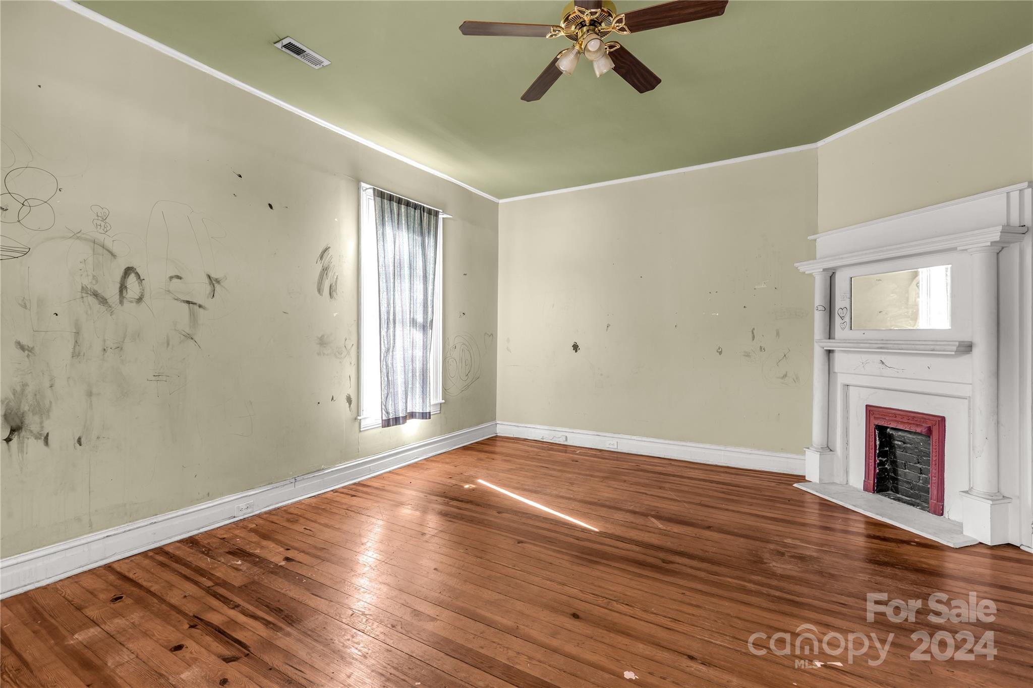 307 Kings Mountain Street — Clover