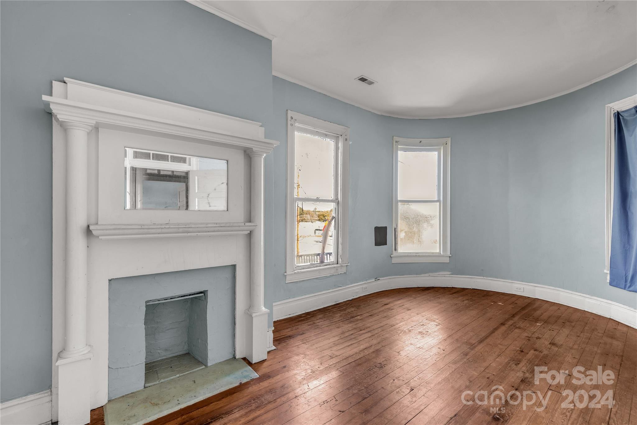 307 Kings Mountain Street — Clover