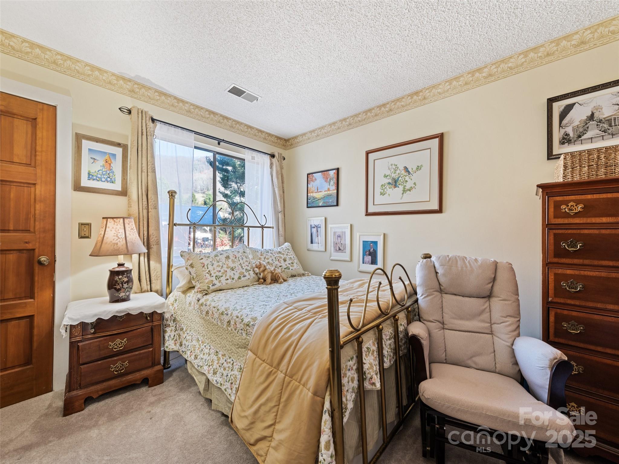 40 Meadows Lane — Maggie Valley