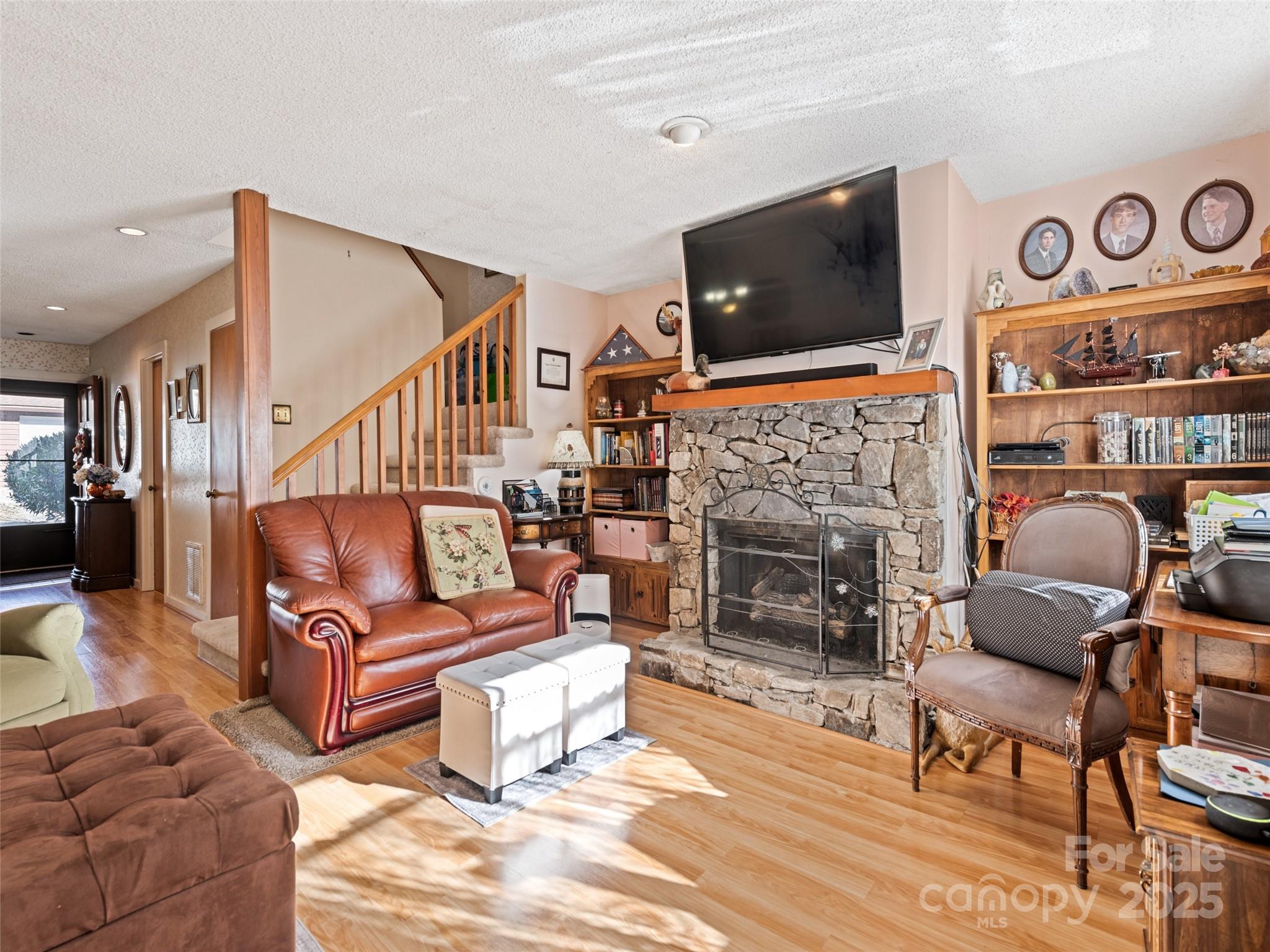 40 Meadows Lane — Maggie Valley