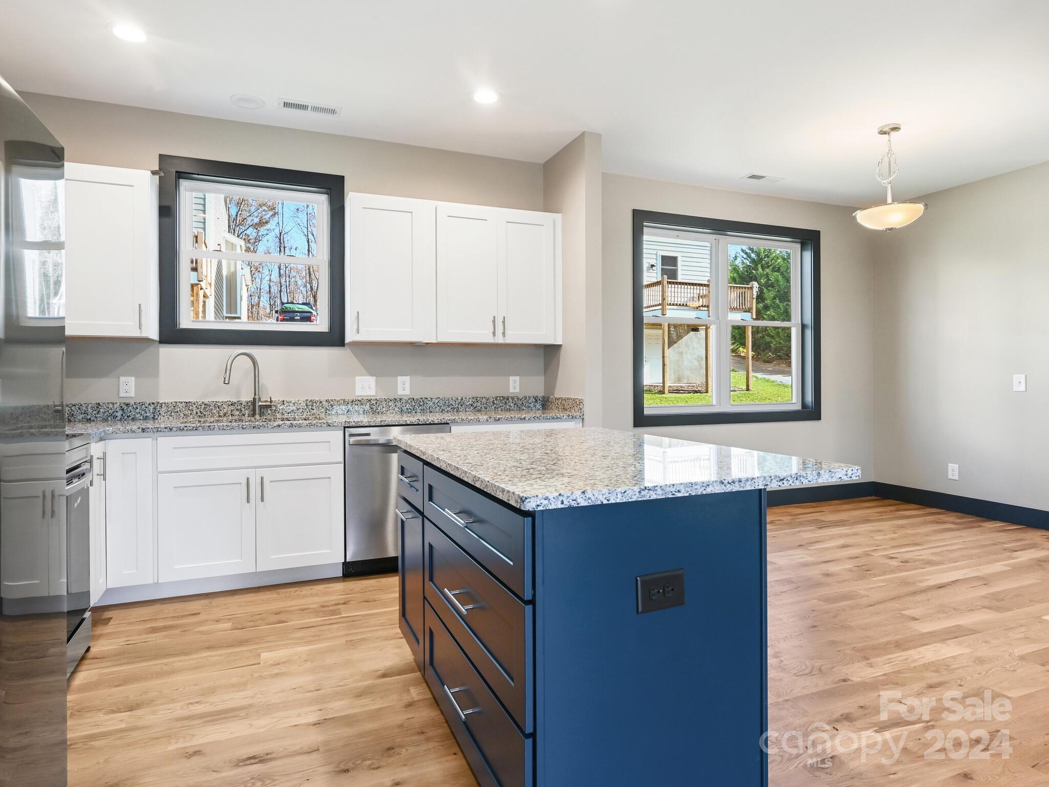 52 Fox Drive — Asheville