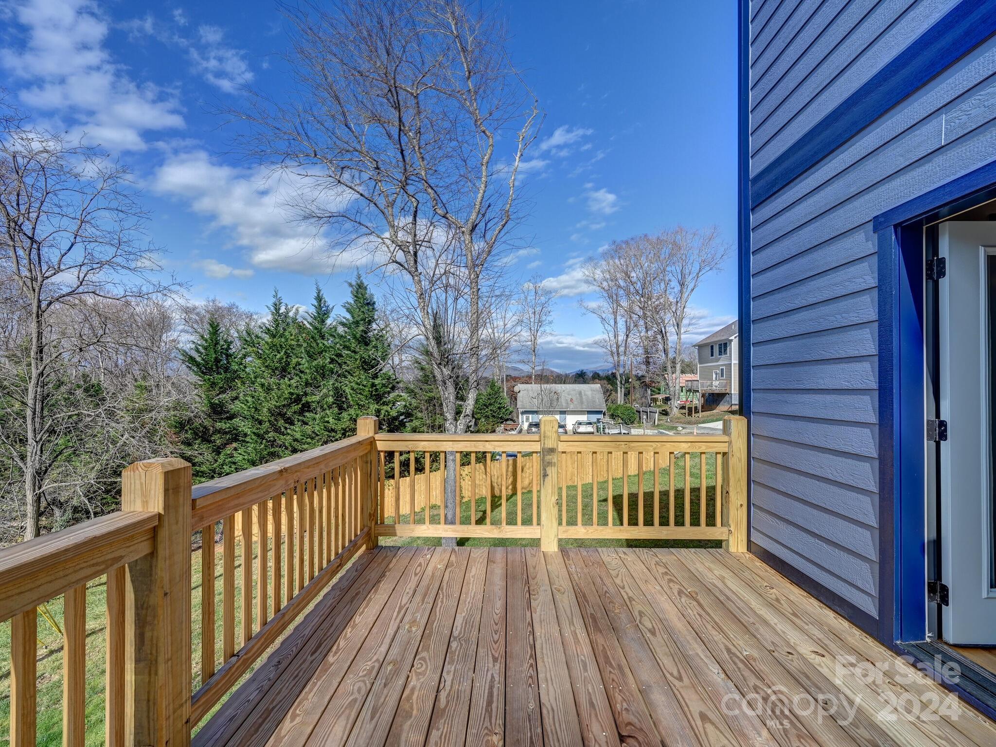 52 Fox Drive — Asheville