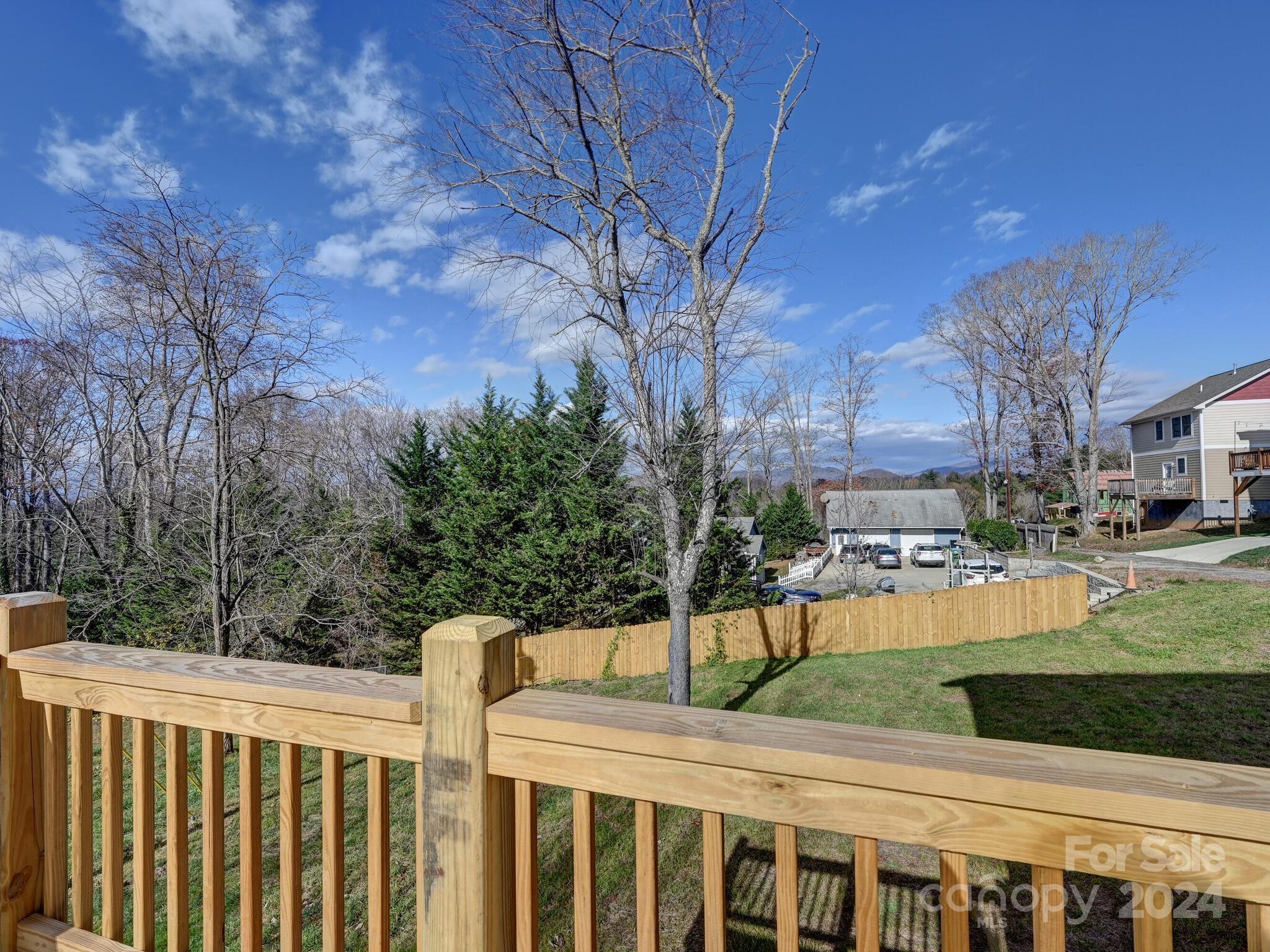 52 Fox Drive — Asheville