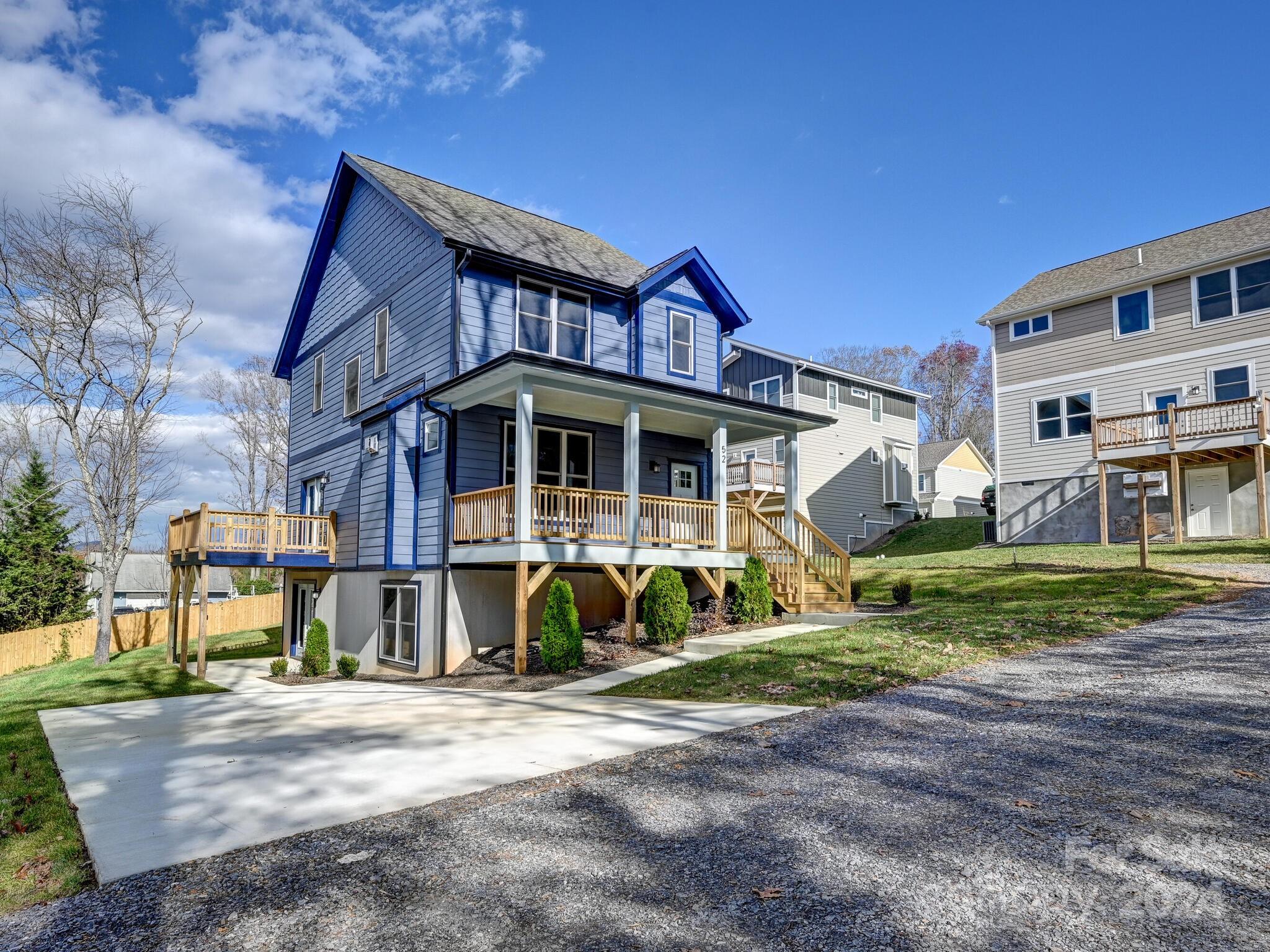 52 Fox Drive — Asheville