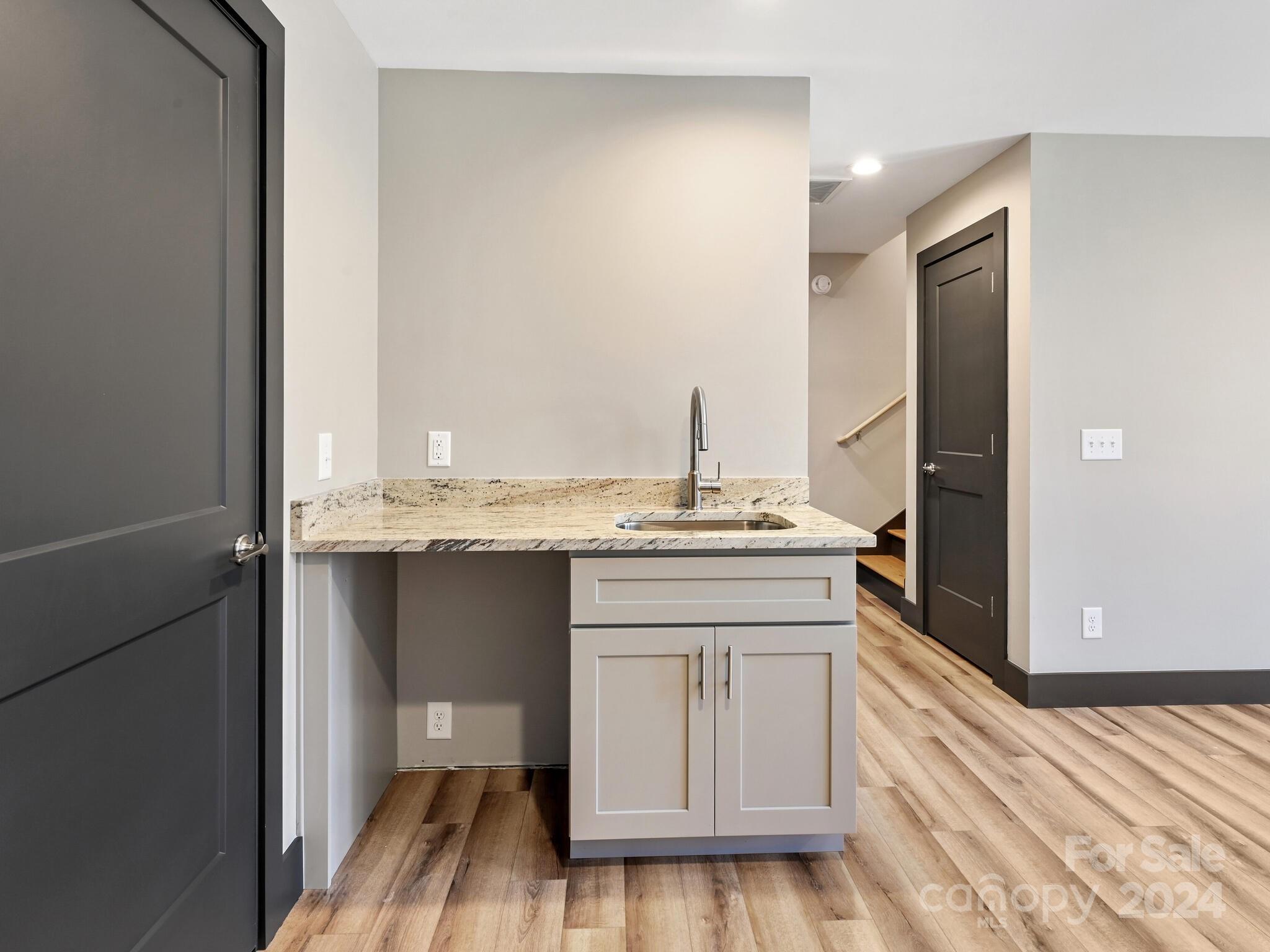 52 Fox Drive — Asheville