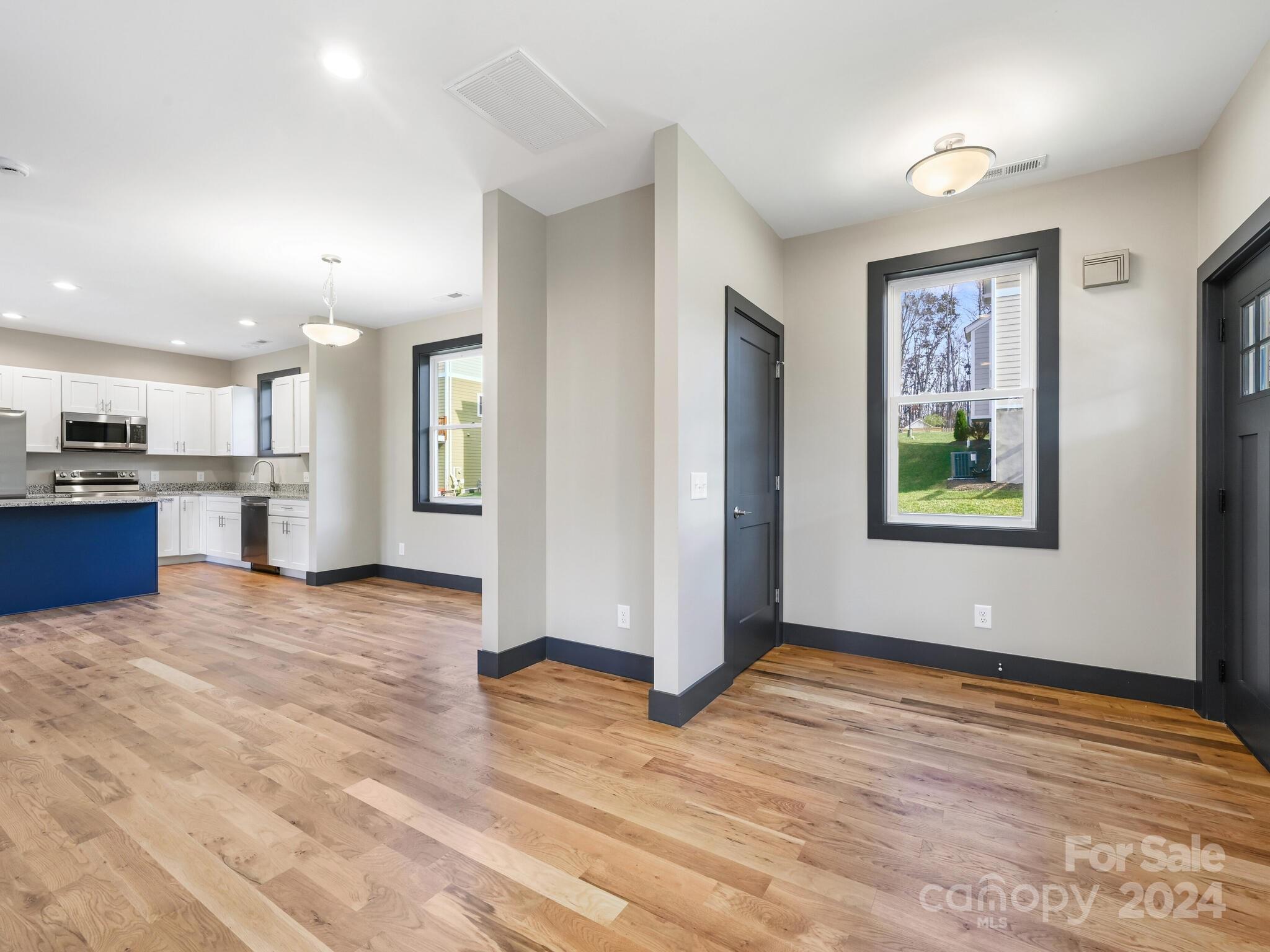 52 Fox Drive — Asheville