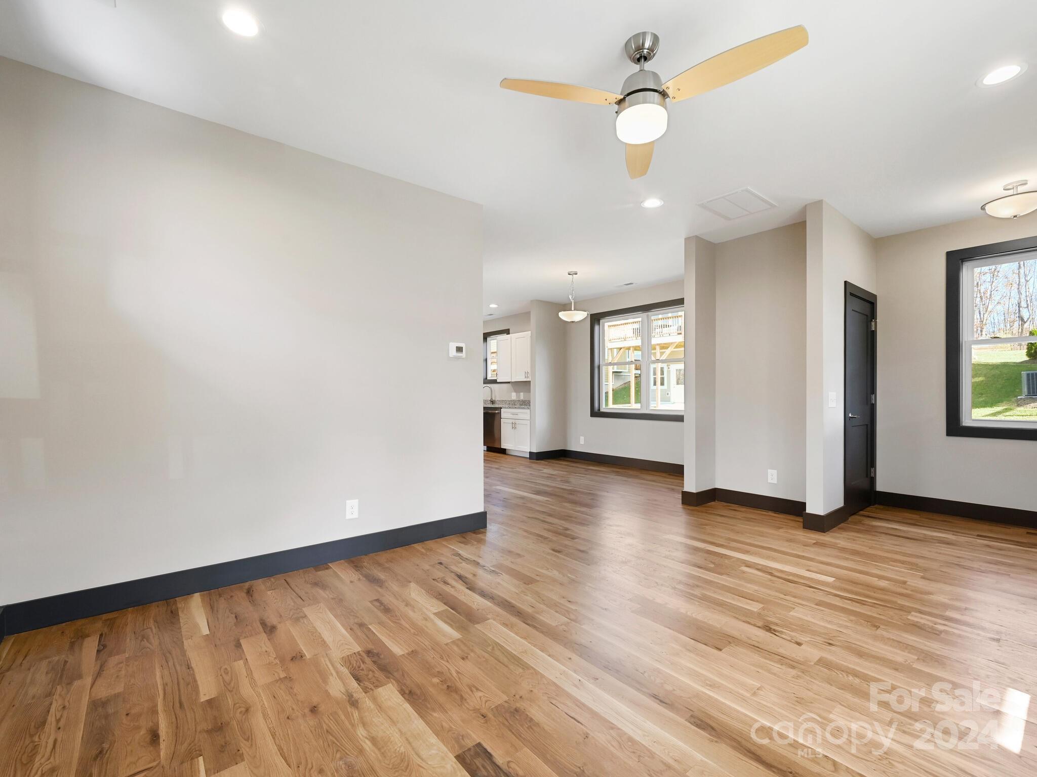 52 Fox Drive — Asheville