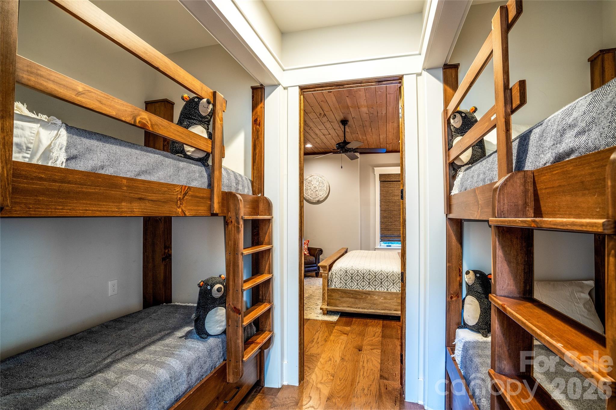 2349 Cornwallis Trail — Nebo