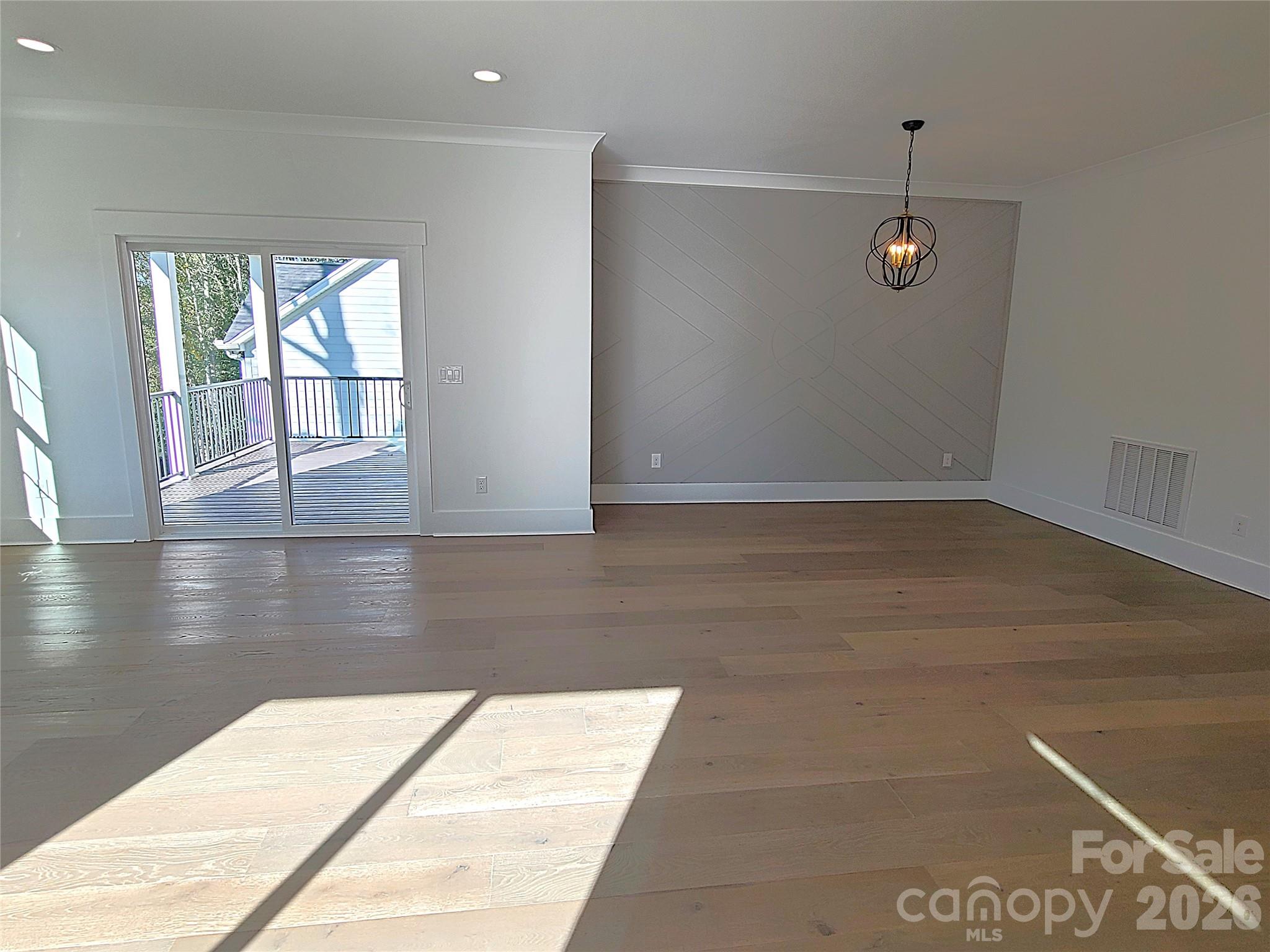405 19th Avenue Circle NW — Hickory