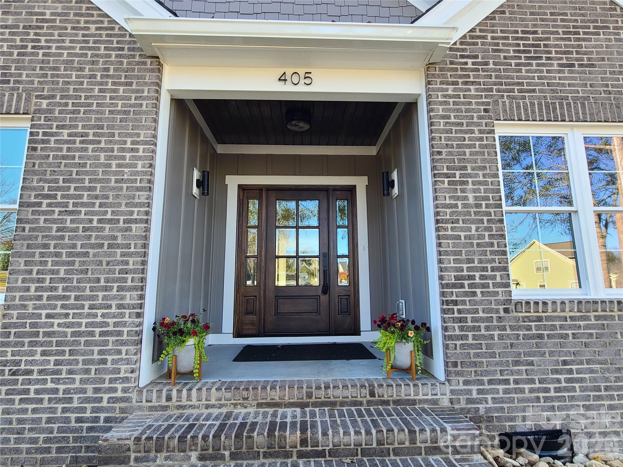 405 19th Avenue Circle NW — Hickory