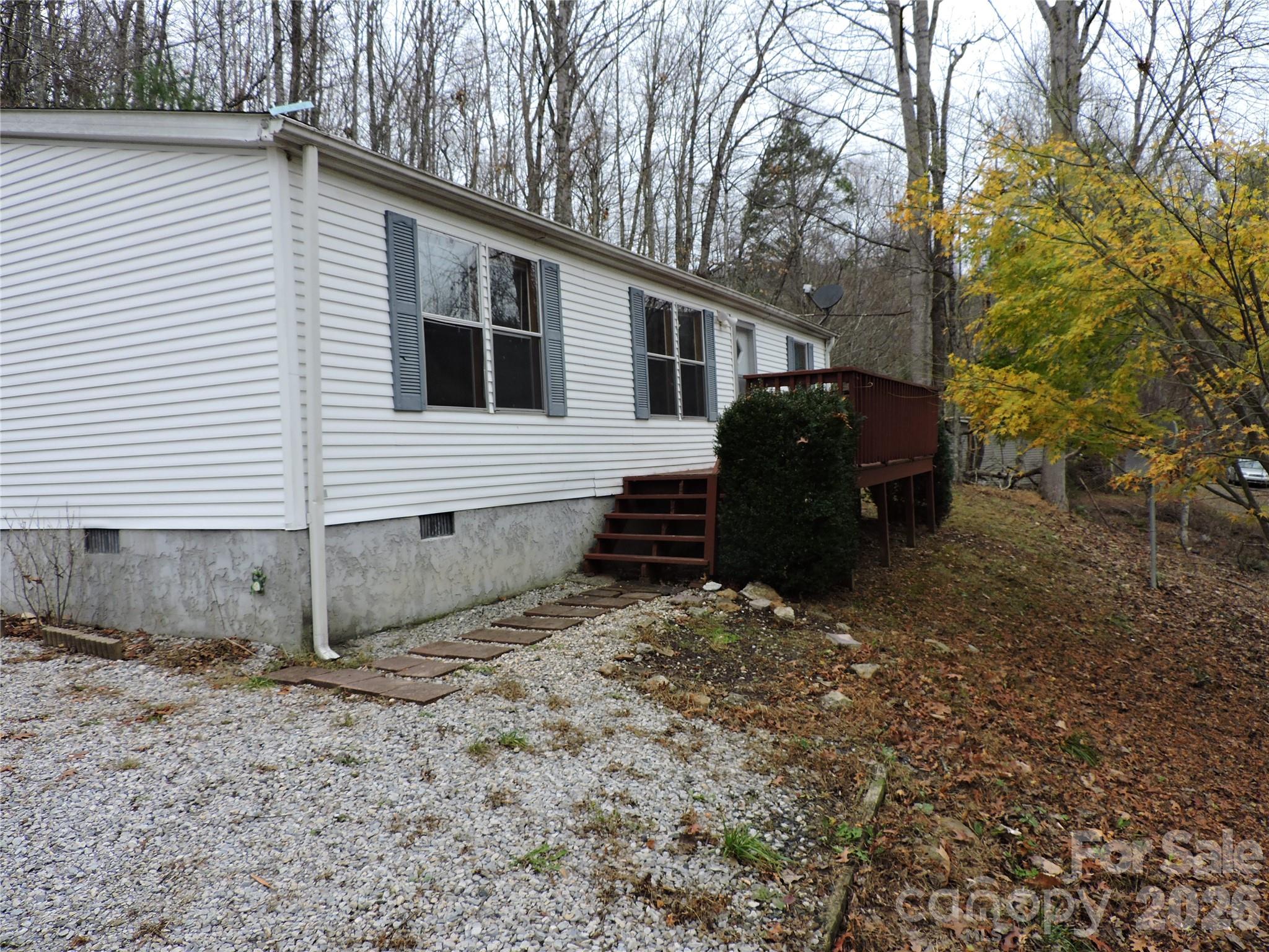 2271 Gouges Creek Road — Spruce Pine