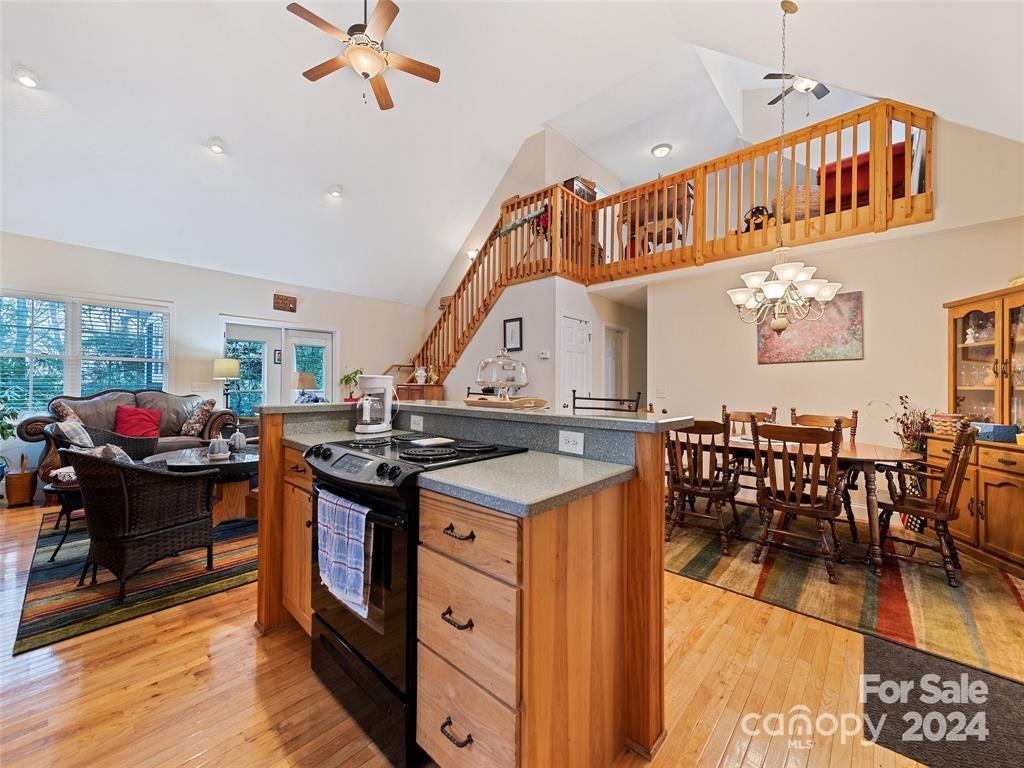 12 Belisle Lane — Maggie Valley