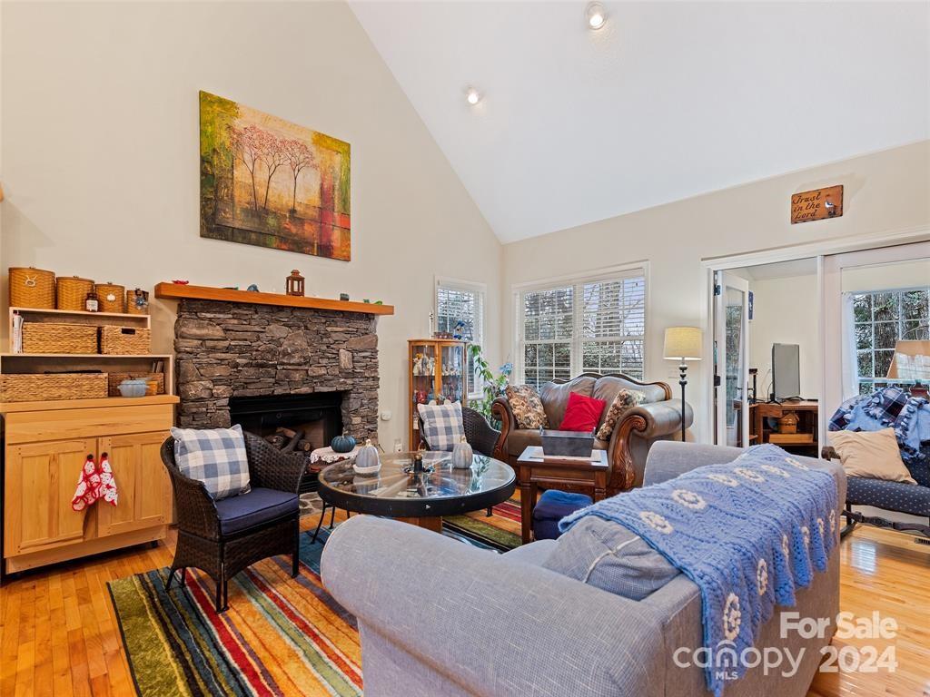 12 Belisle Lane — Maggie Valley