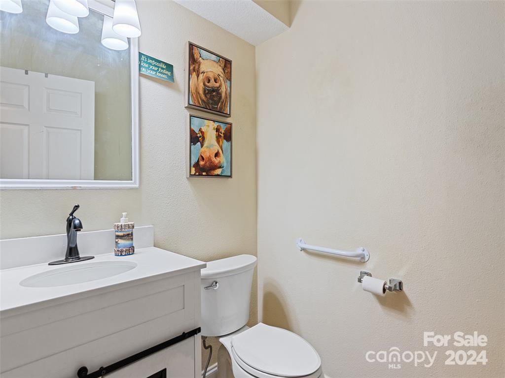 12 Belisle Lane — Maggie Valley