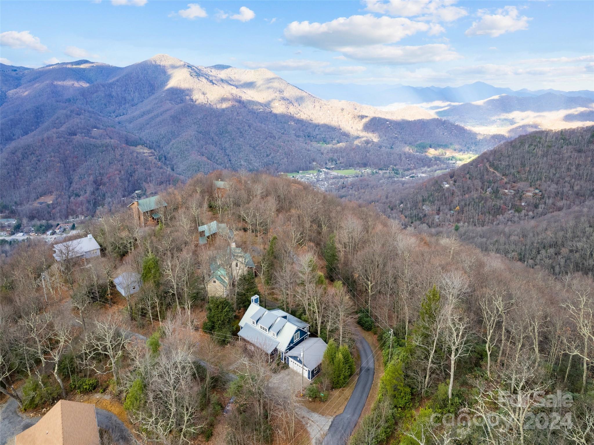 12 Belisle Lane — Maggie Valley