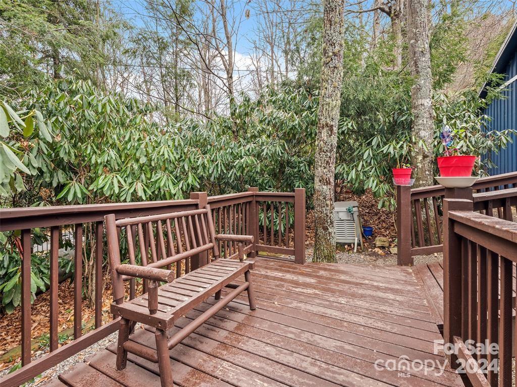 12 Belisle Lane — Maggie Valley