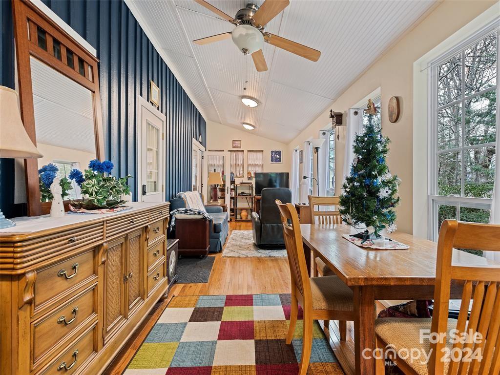 12 Belisle Lane — Maggie Valley