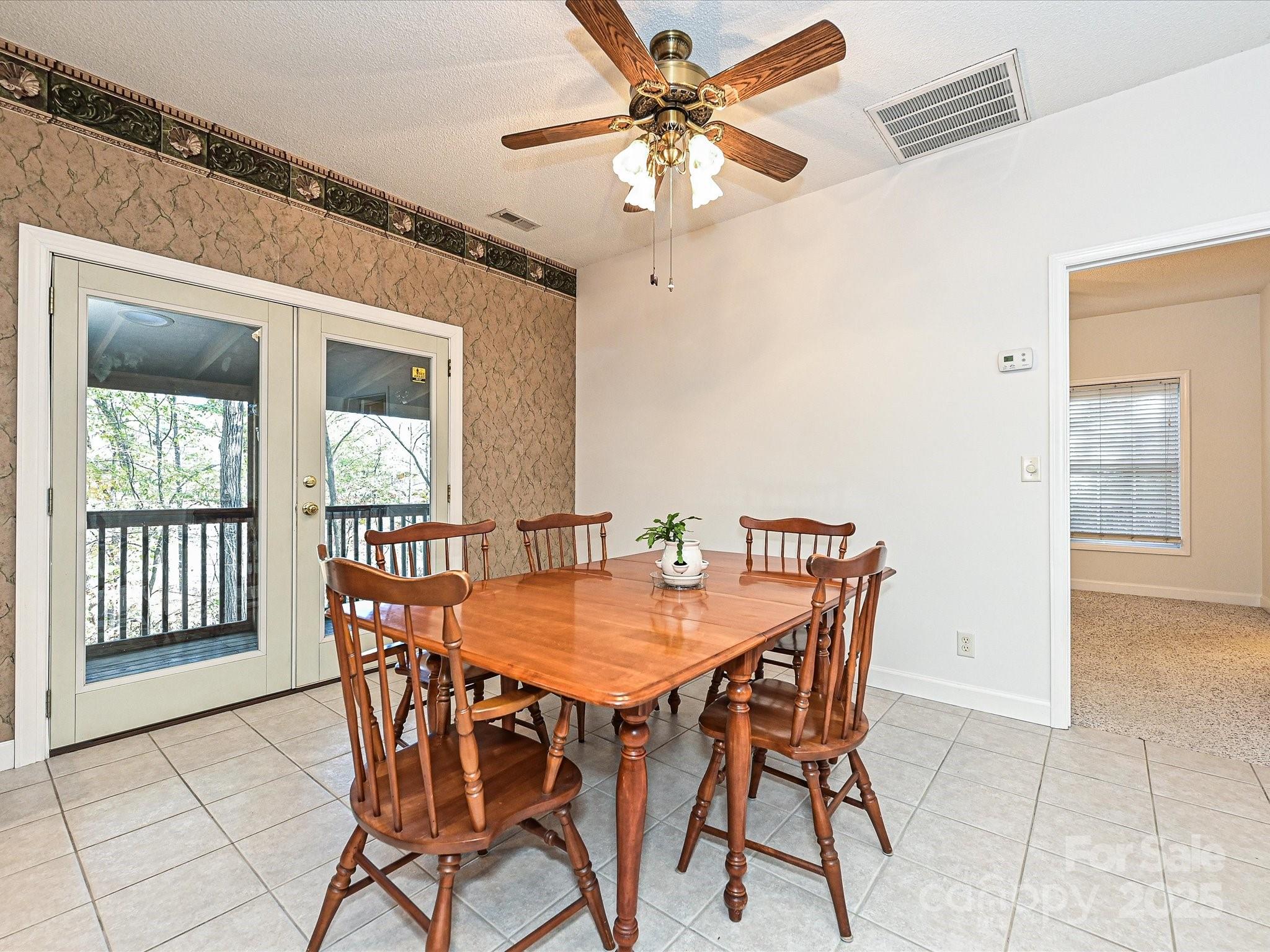 25040 Timberlake Drive — Tega Cay