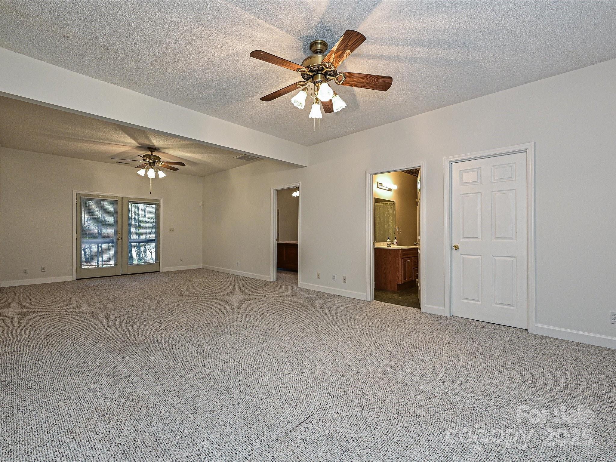 25040 Timberlake Drive — Tega Cay