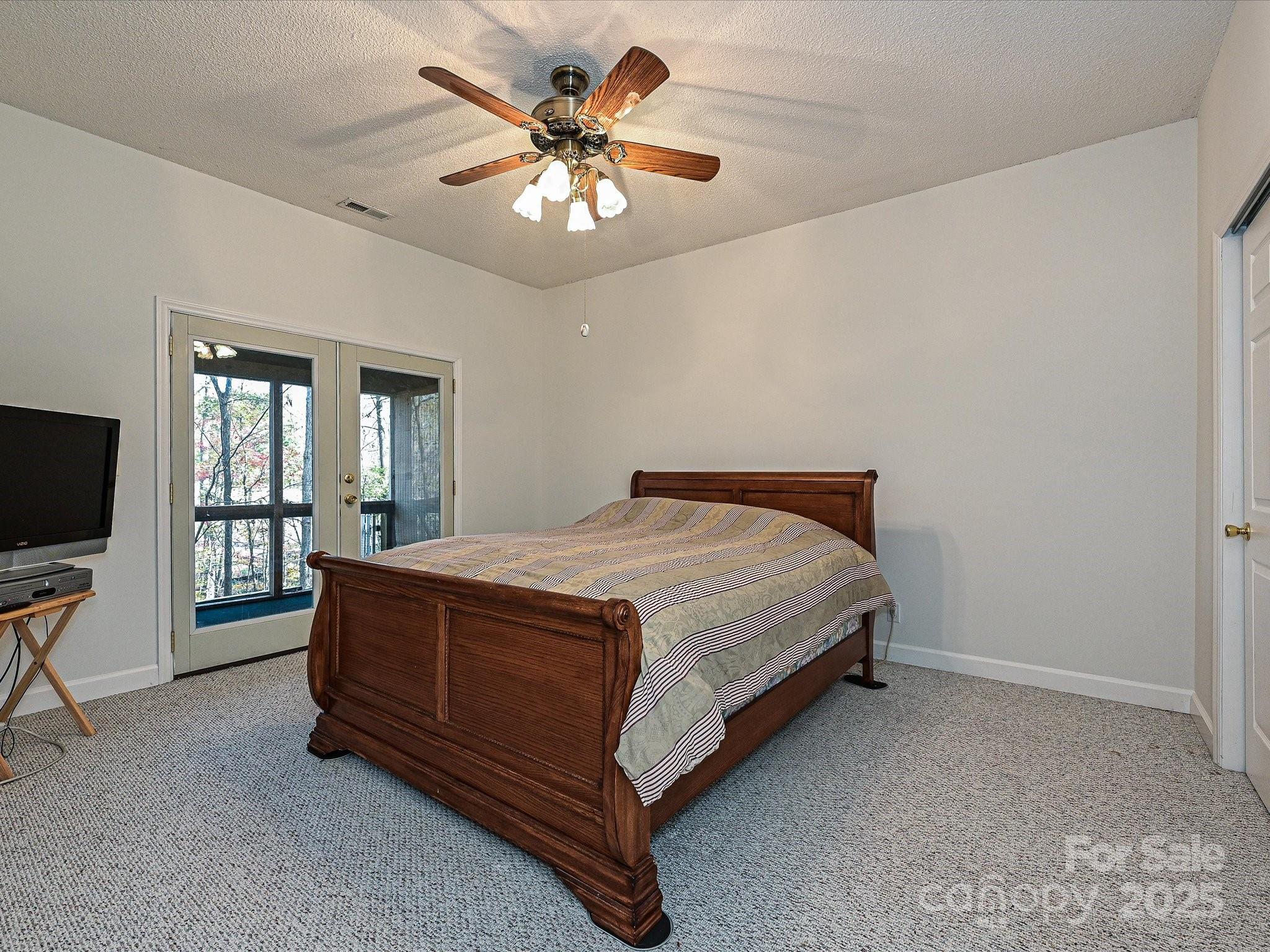 25040 Timberlake Drive — Tega Cay