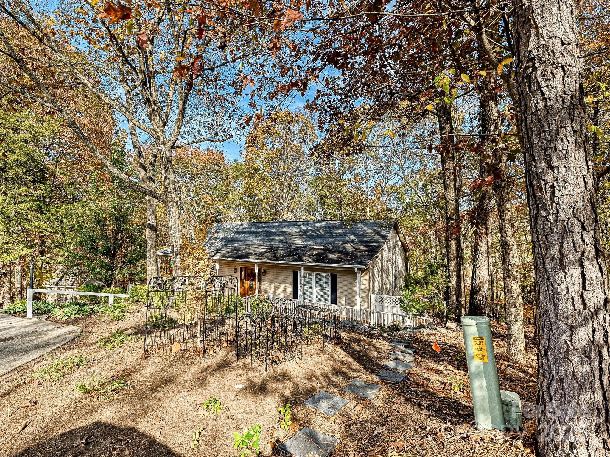 25040 Timberlake Drive — Tega Cay