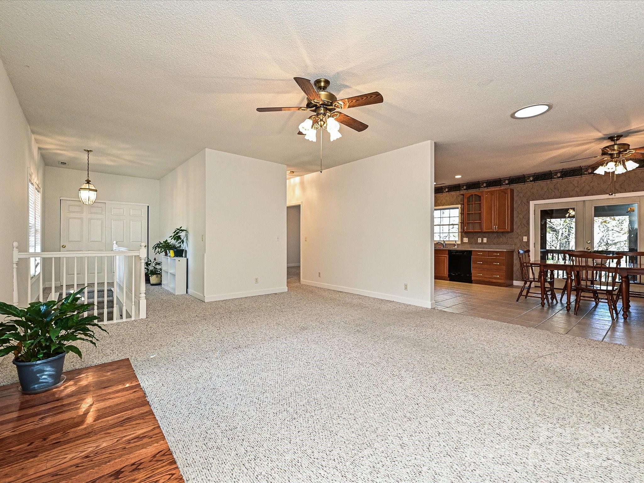 25040 Timberlake Drive — Tega Cay