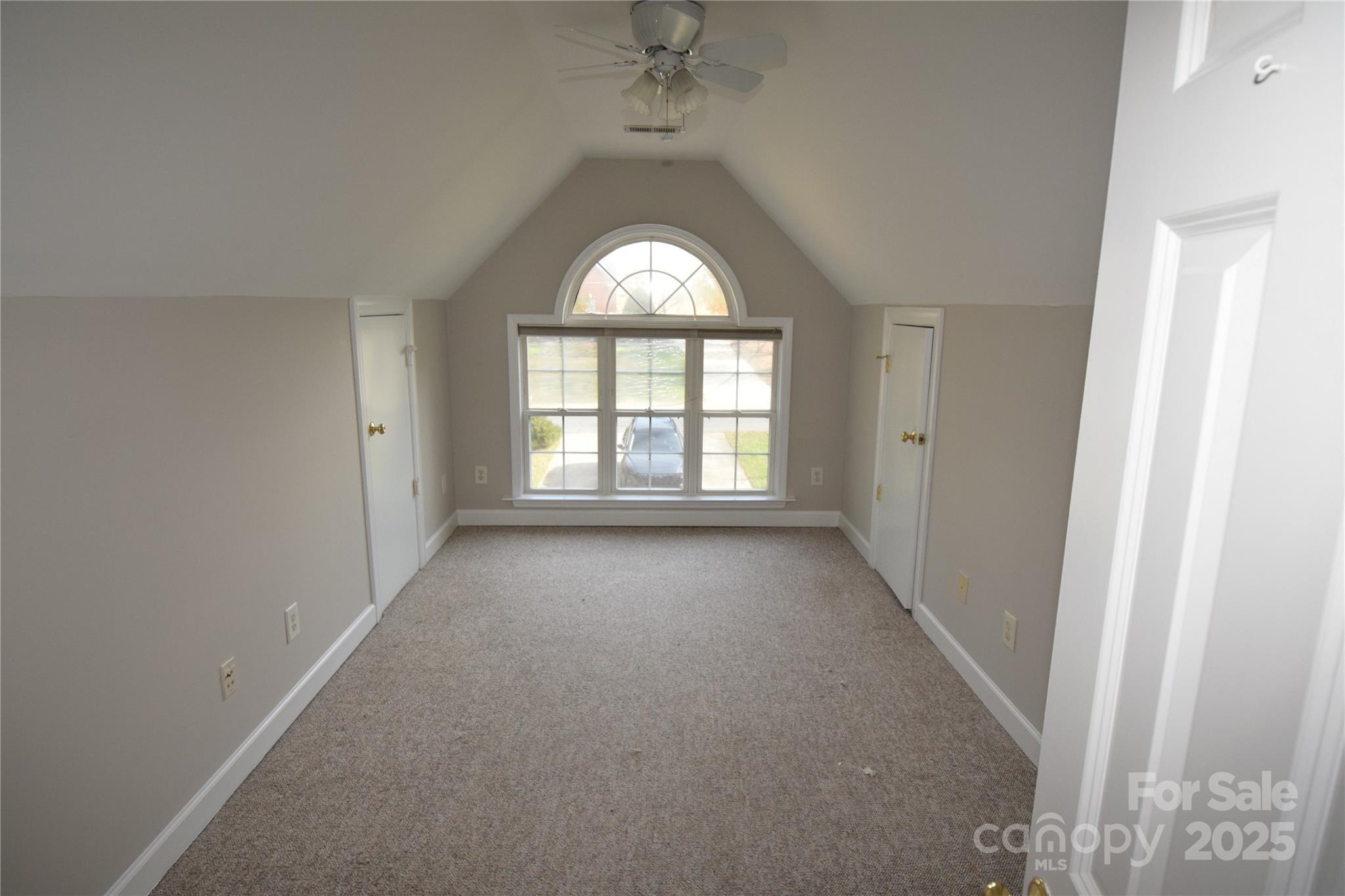 809 Pine Forest Road — Charlotte