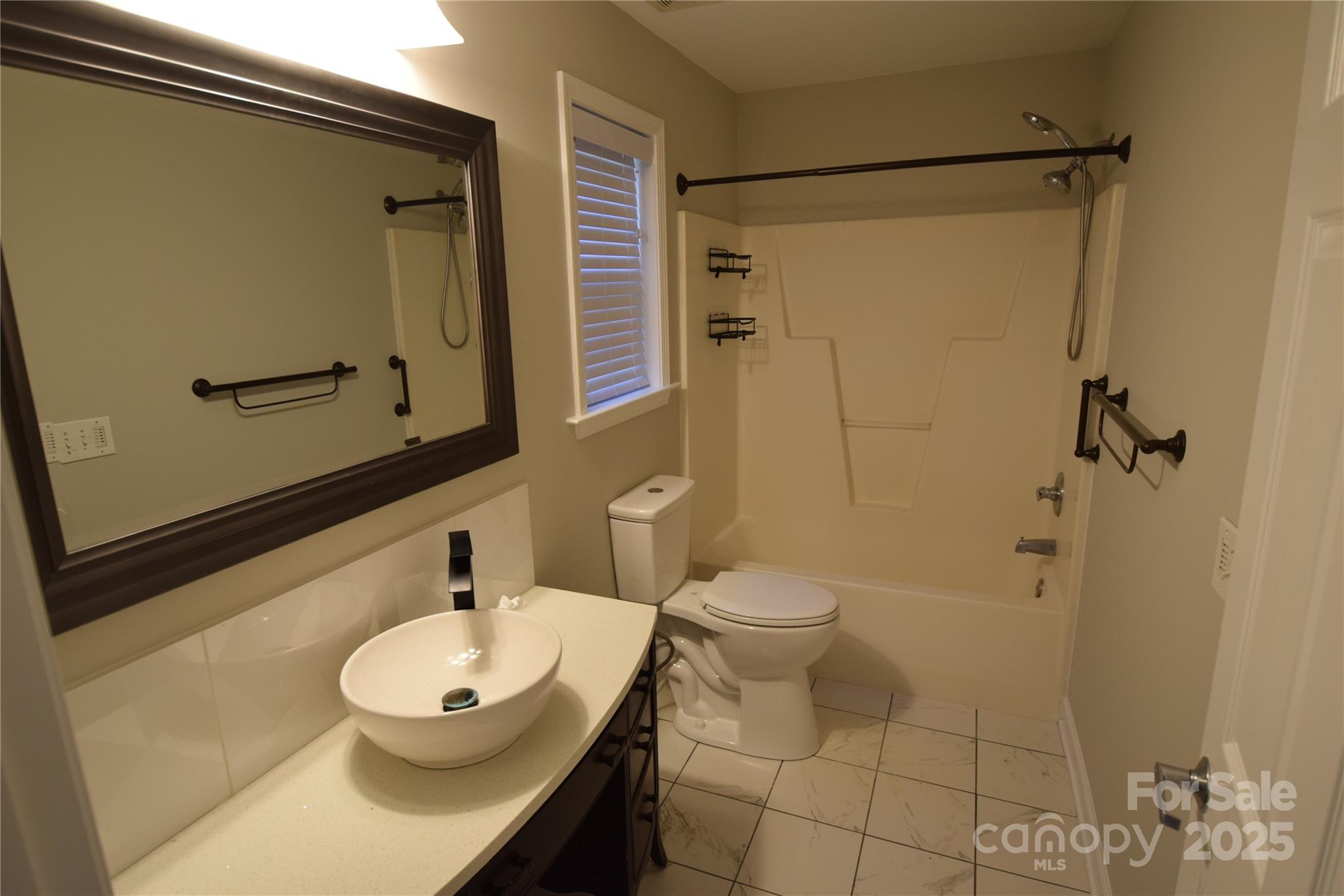 809 Pine Forest Road — Charlotte